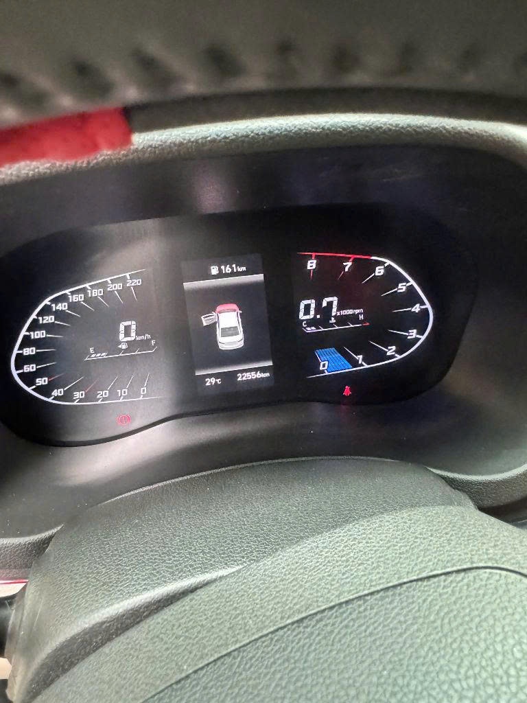 Hyundai Accent 1.4 MT 2021 - Nội thất 1