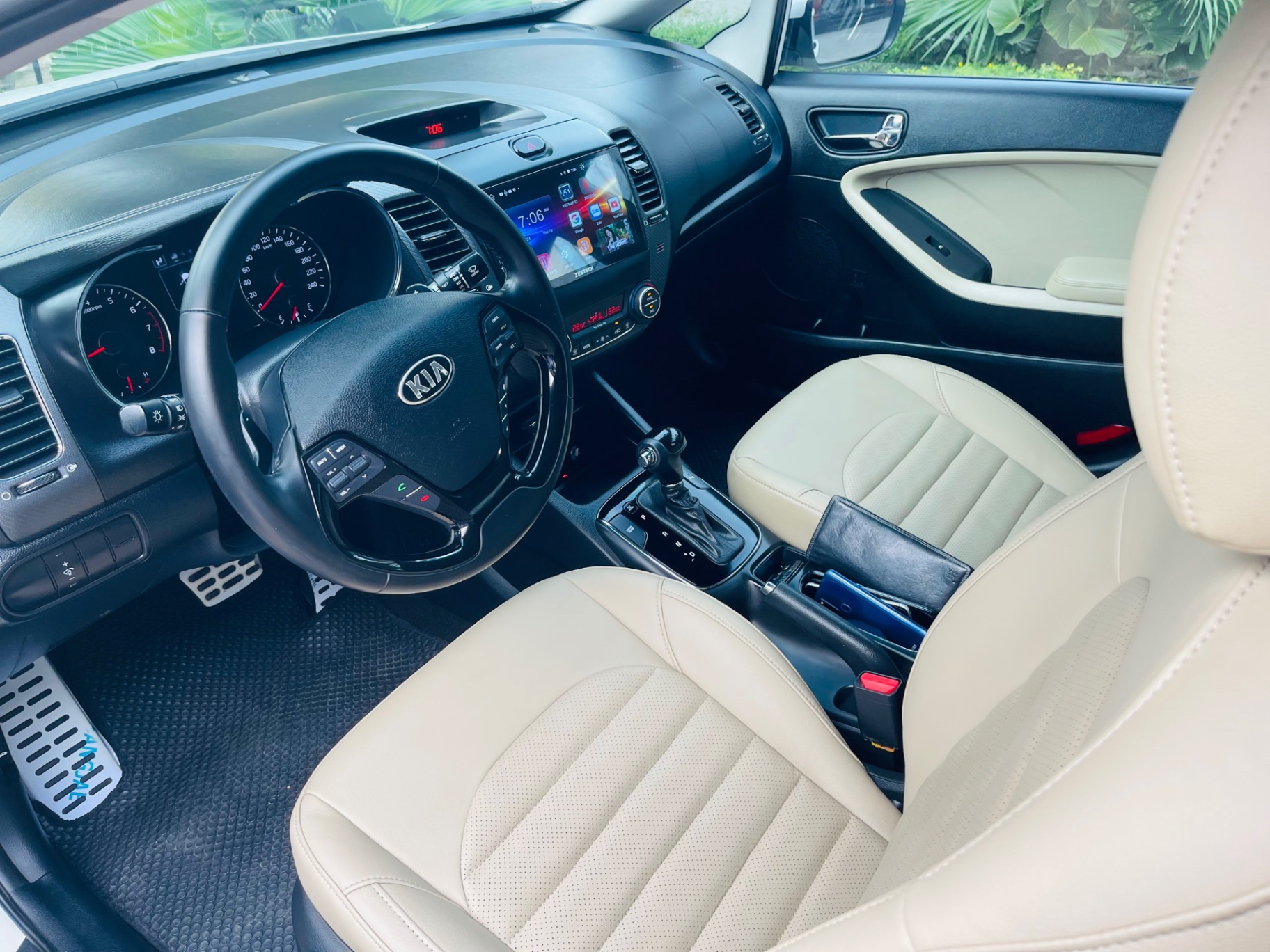 Kia Cerato 1.6 AT 2018 - Nội thất 1