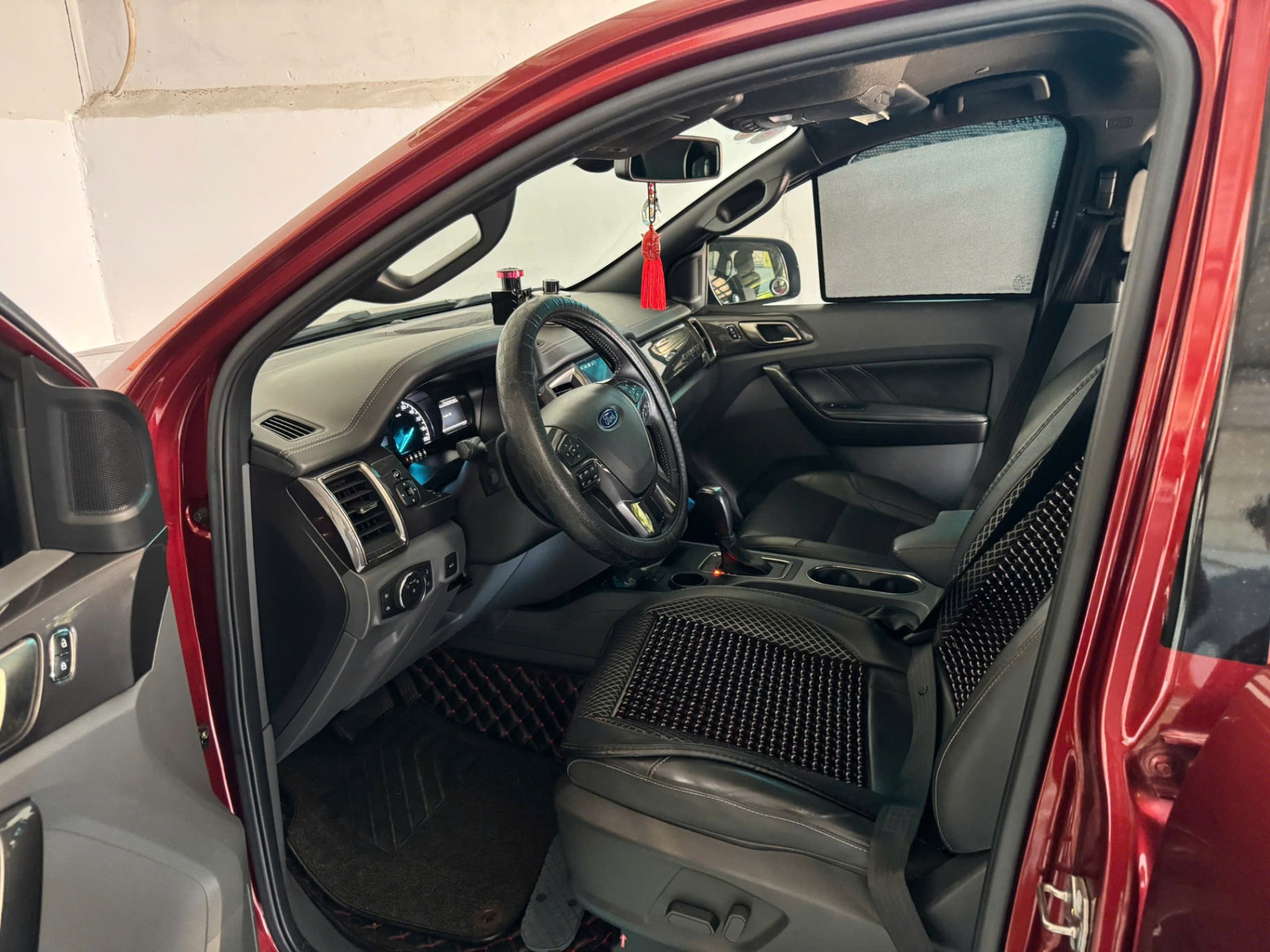 Ford Everest Titanium 2.2L 4x2 AT 2017 - Nội thất 5