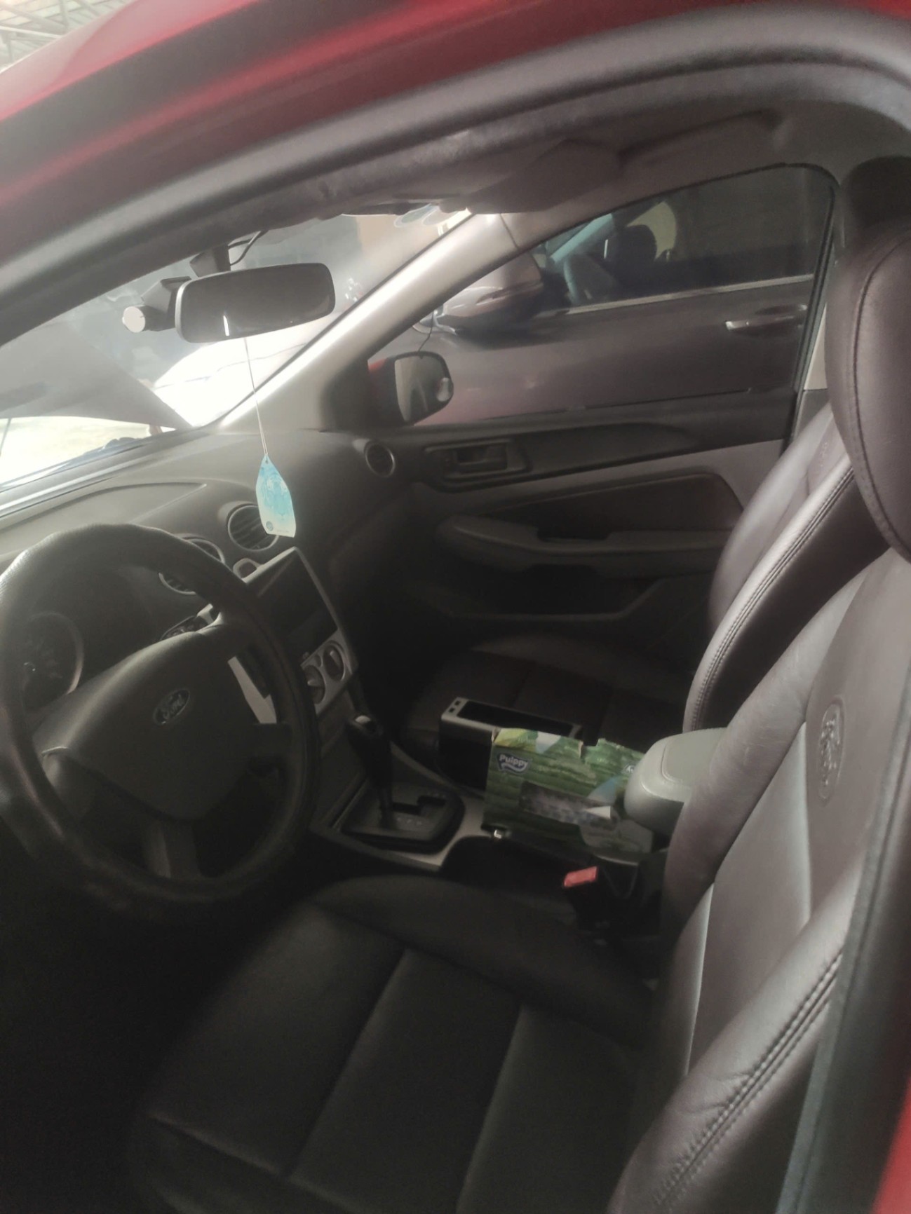 Ford Focus 1.8 AT 2012 - Nội thất 5