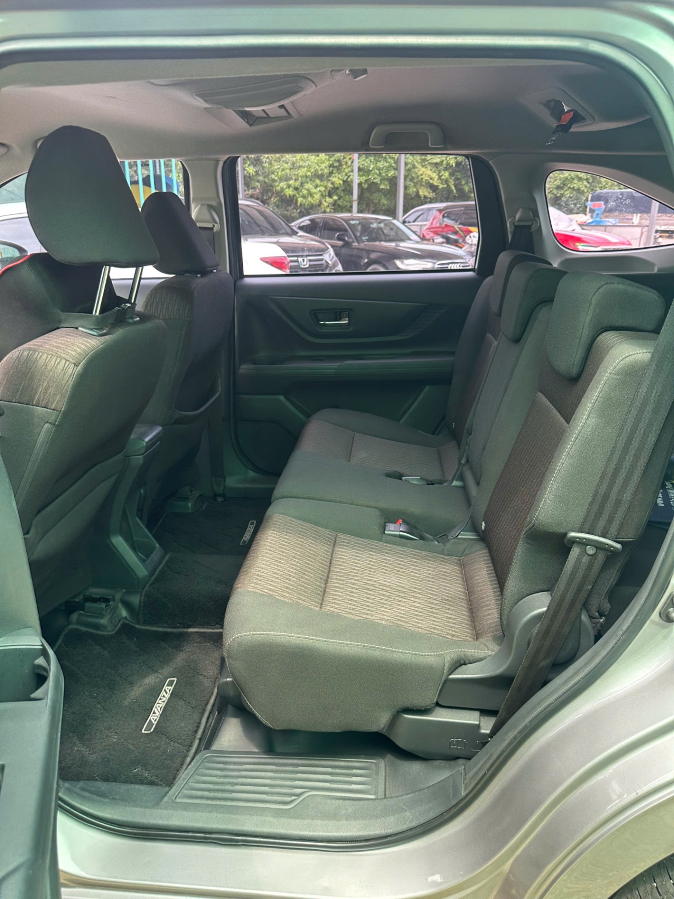 Toyota Avanza Premio 1.5 AT 2022 - Nội thất 5
