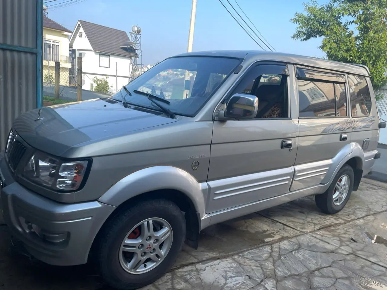 Mitsubishi Jolie SS 2002 - Ngoại thất 4