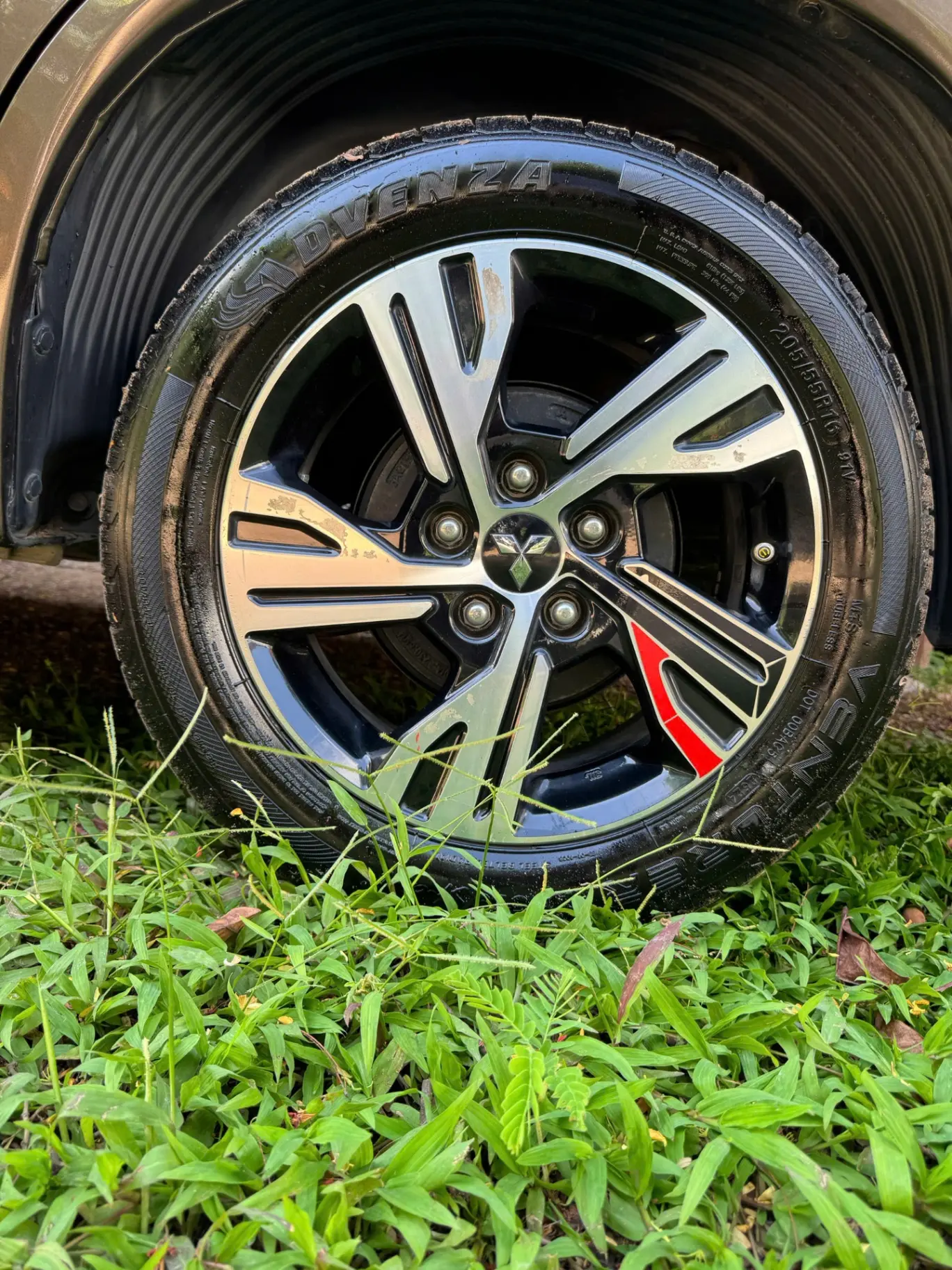 Mitsubishi Xpander 1.5 AT 2021 - Ngoại thất 6