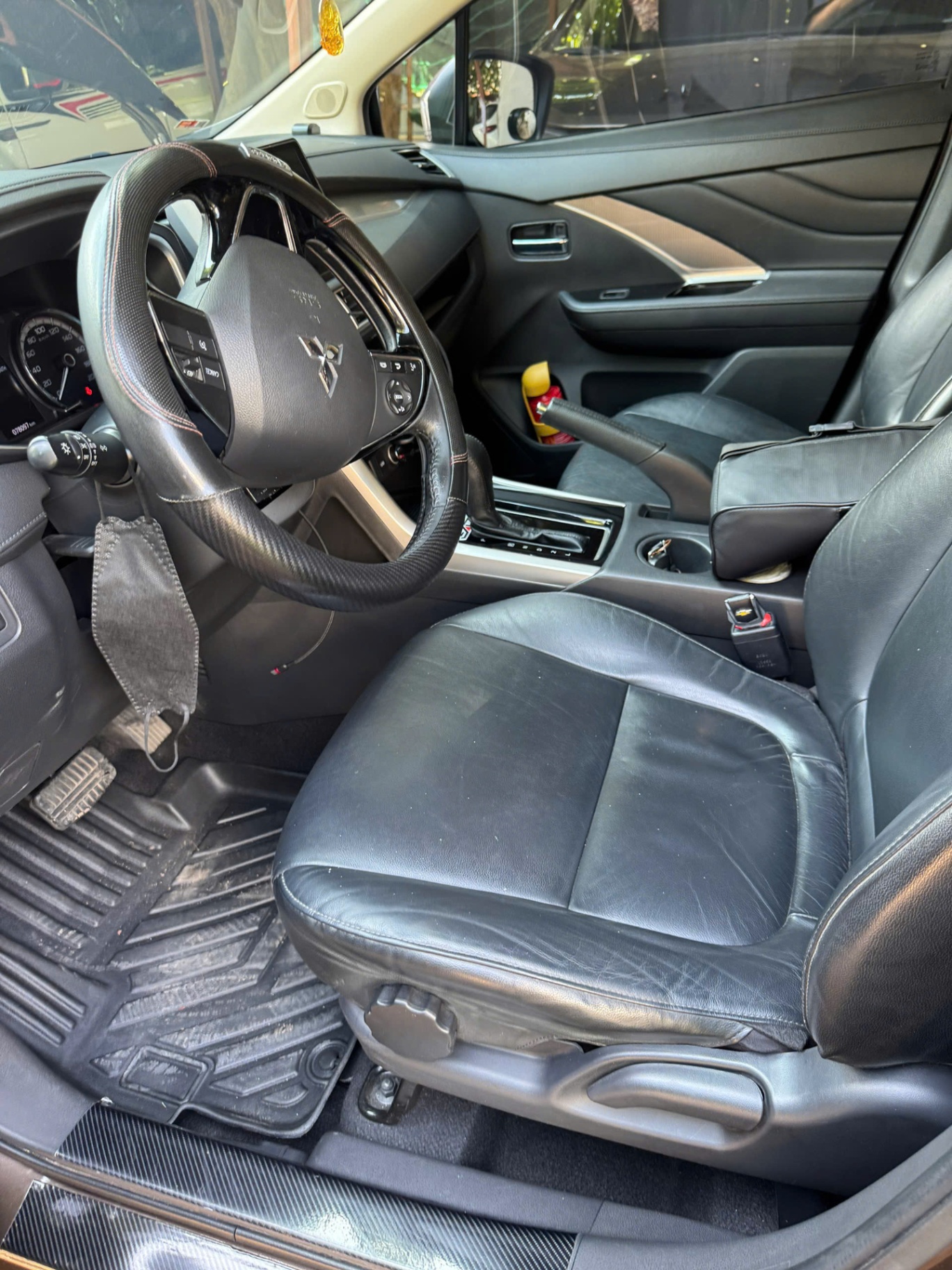 Mitsubishi Xpander 1.5 AT 2021 - Nội thất 4