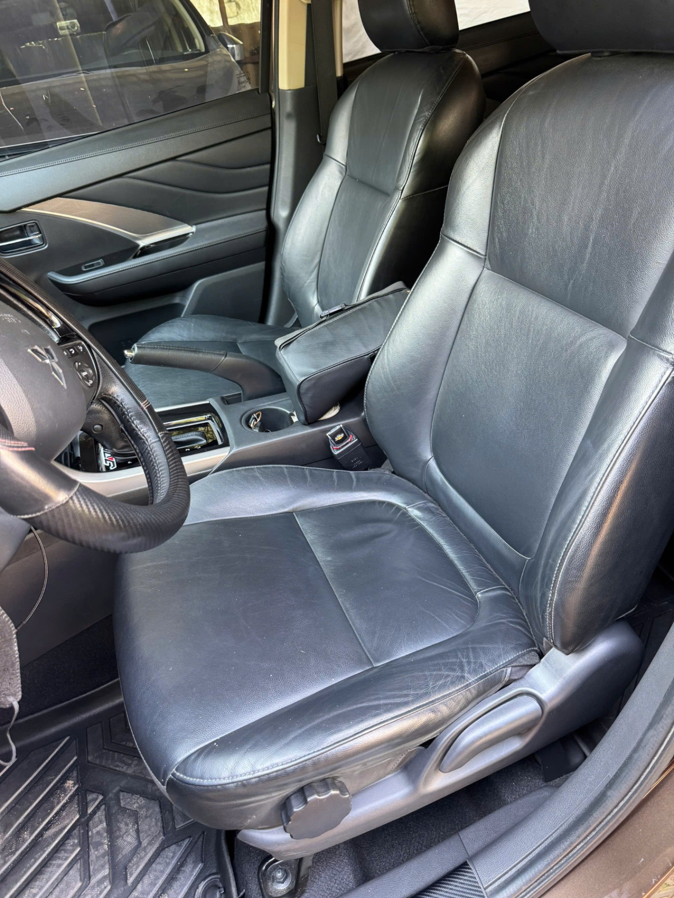Mitsubishi Xpander 1.5 AT 2021 - Nội thất 6
