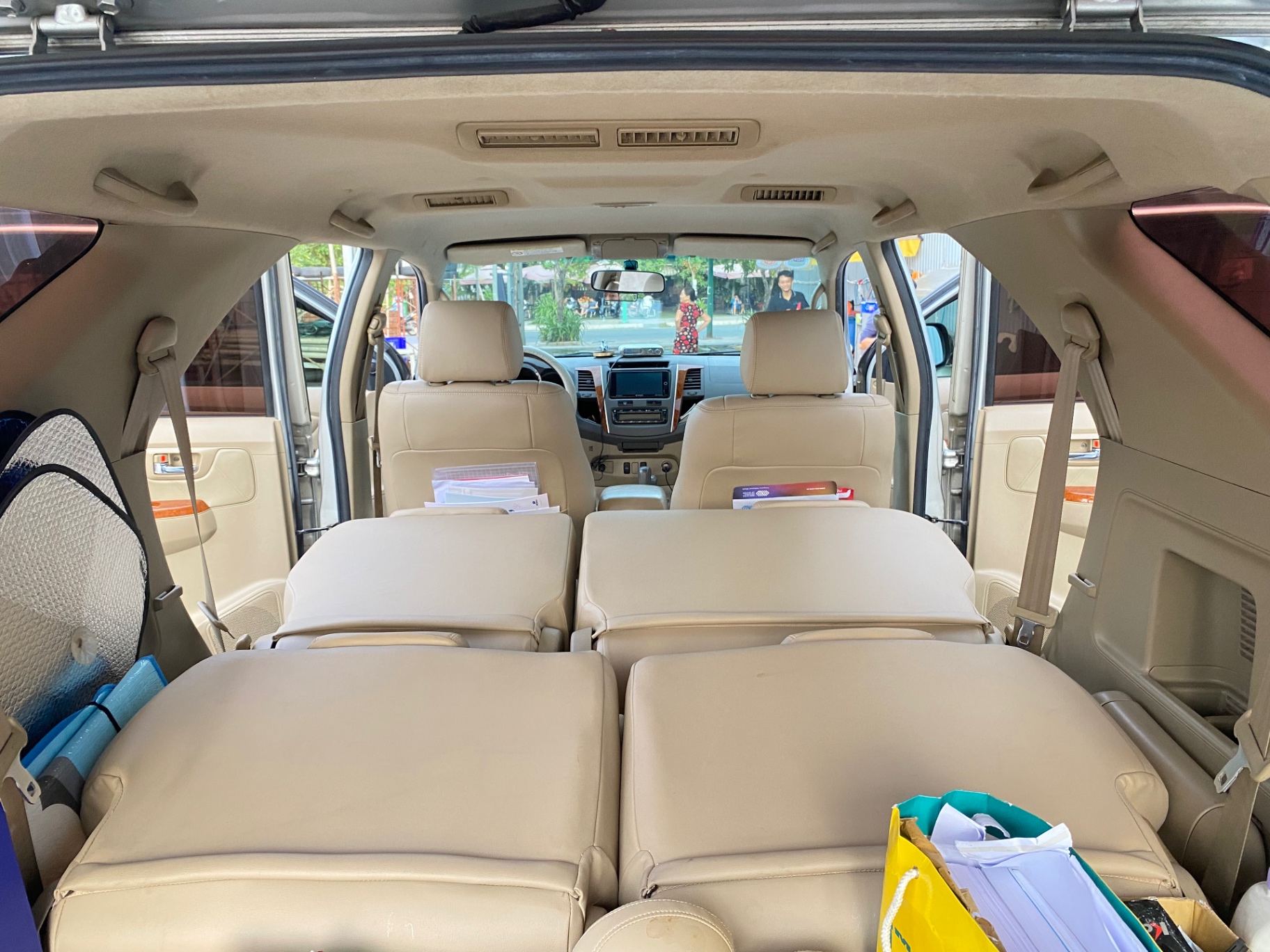 Toyota Fortuner 2.7V 4x4 AT 2010 - Nội thất 2