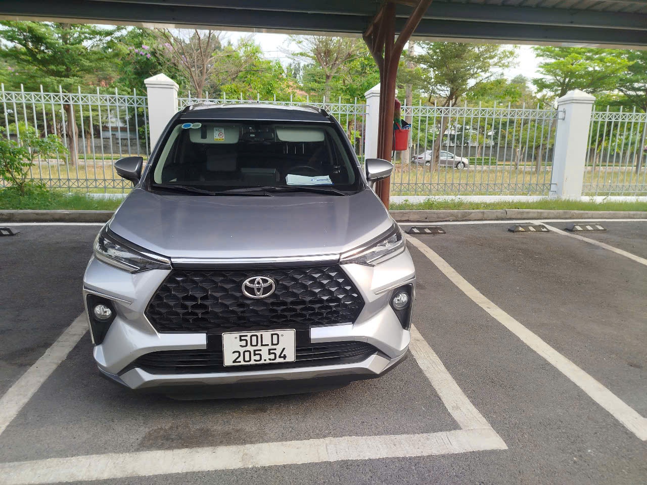Toyota Veloz Cross 1.5 CVT 2022 - Ngoại thất 1