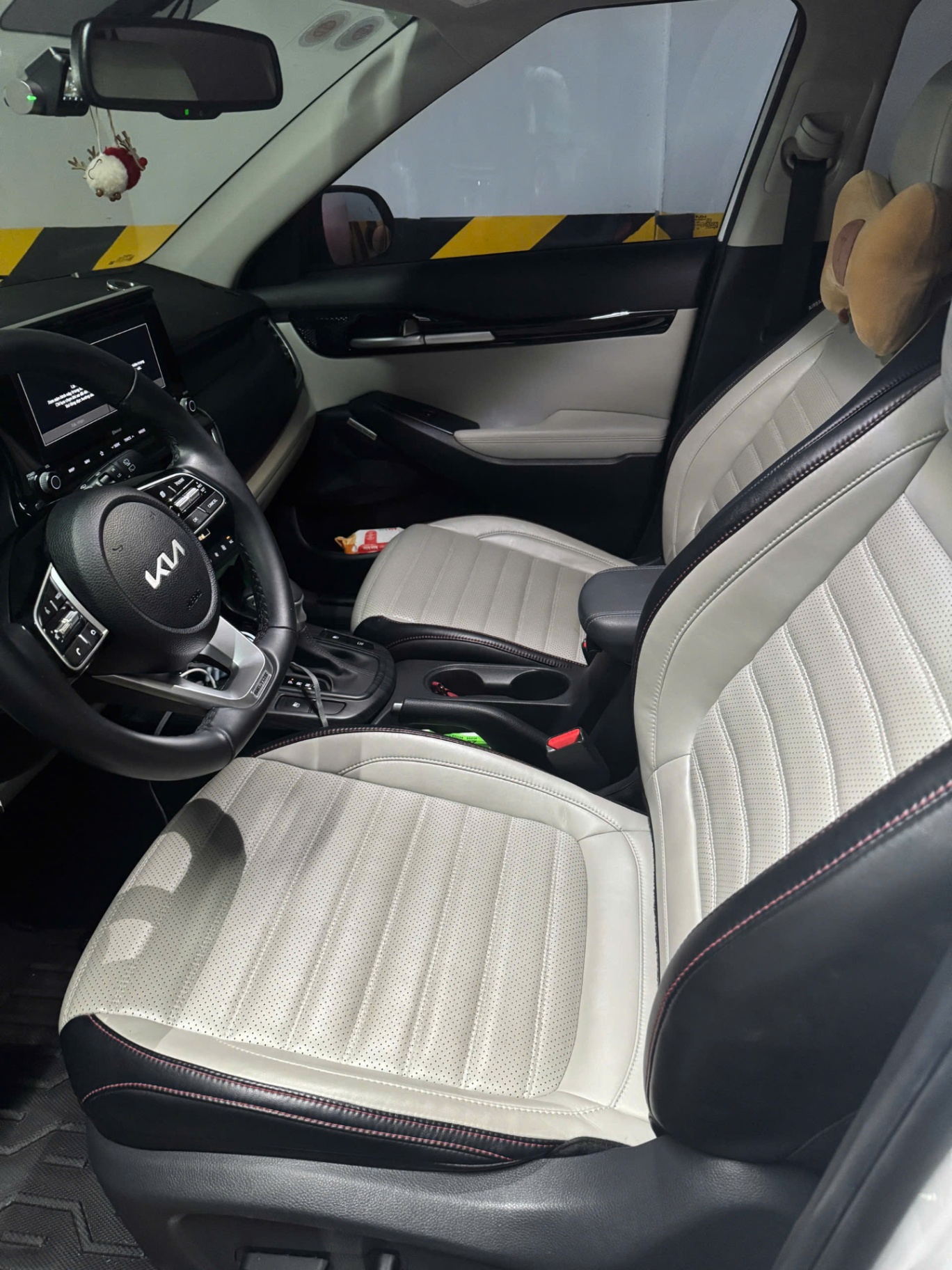 Kia Seltos Premium 1.4 AT 2022 - Nội thất 1