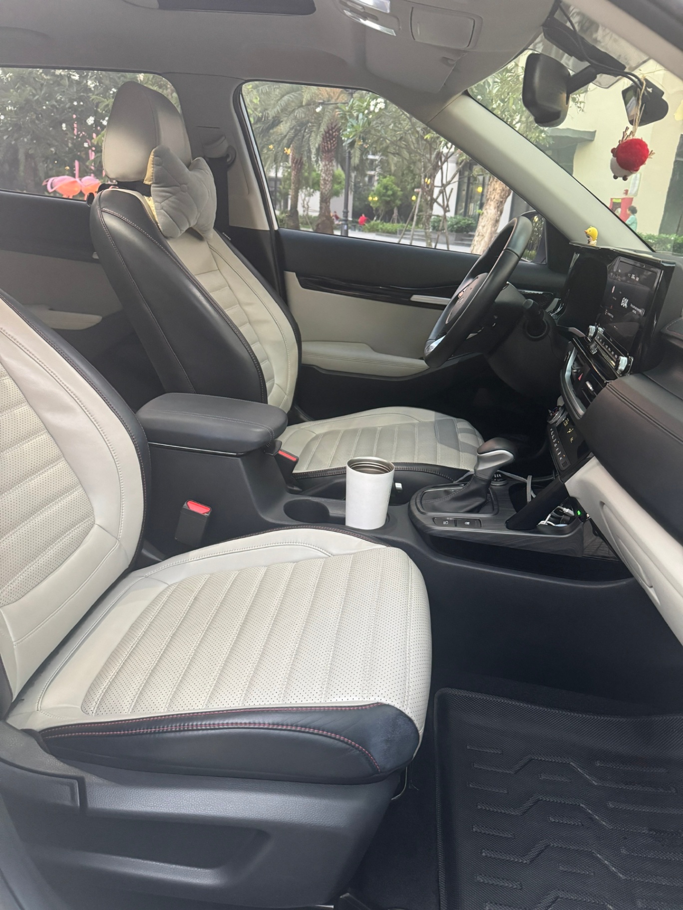 Kia Seltos Premium 1.4 AT 2022 - Nội thất 5