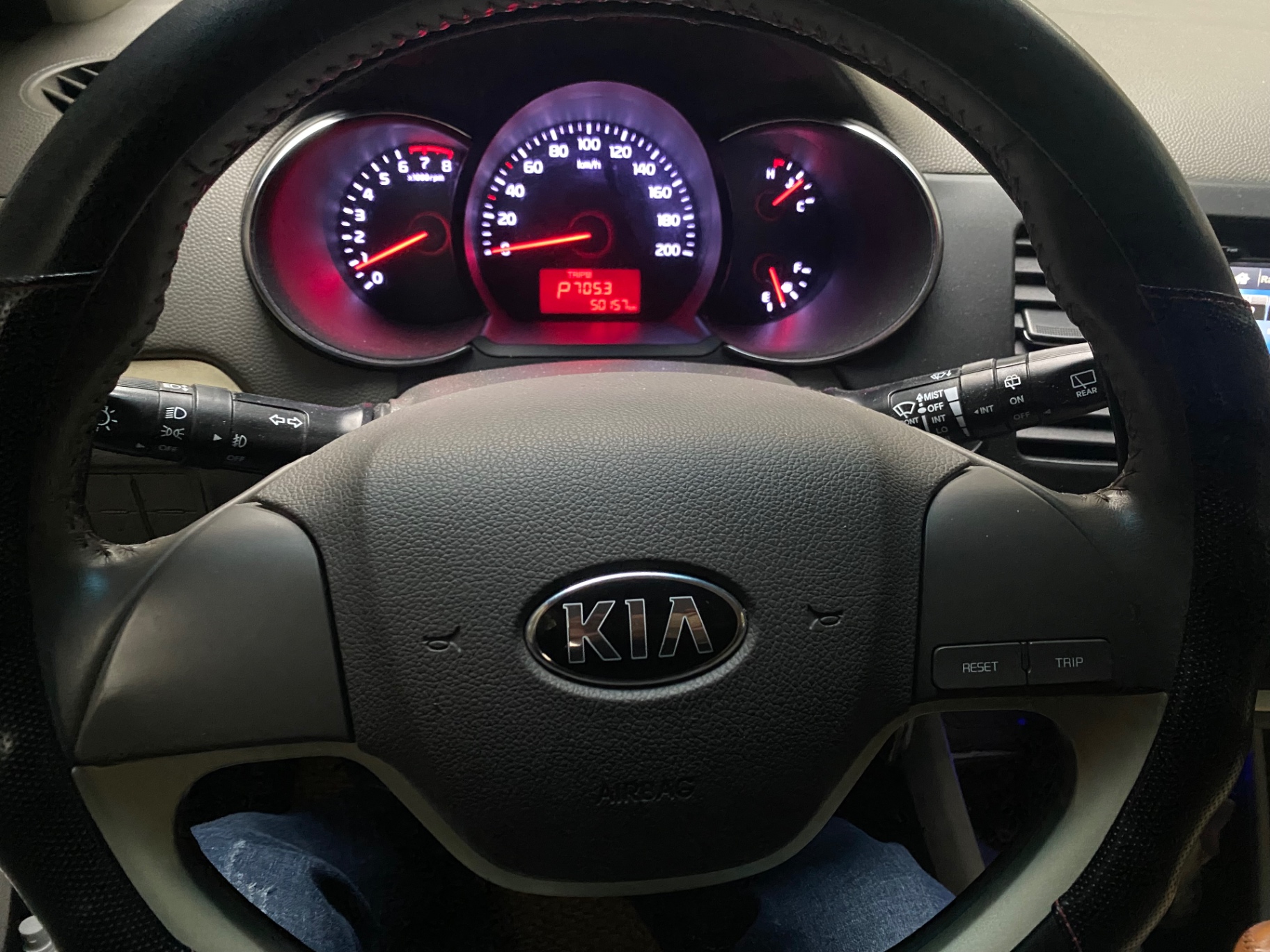 Kia Morning AT 2019 - Nội thất 3