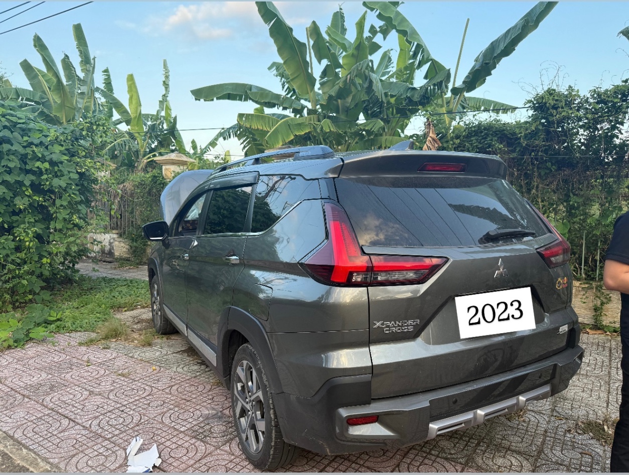 Mitsubishi Xpander Cross 1.5 AT 2023 - Ngoại thất 3