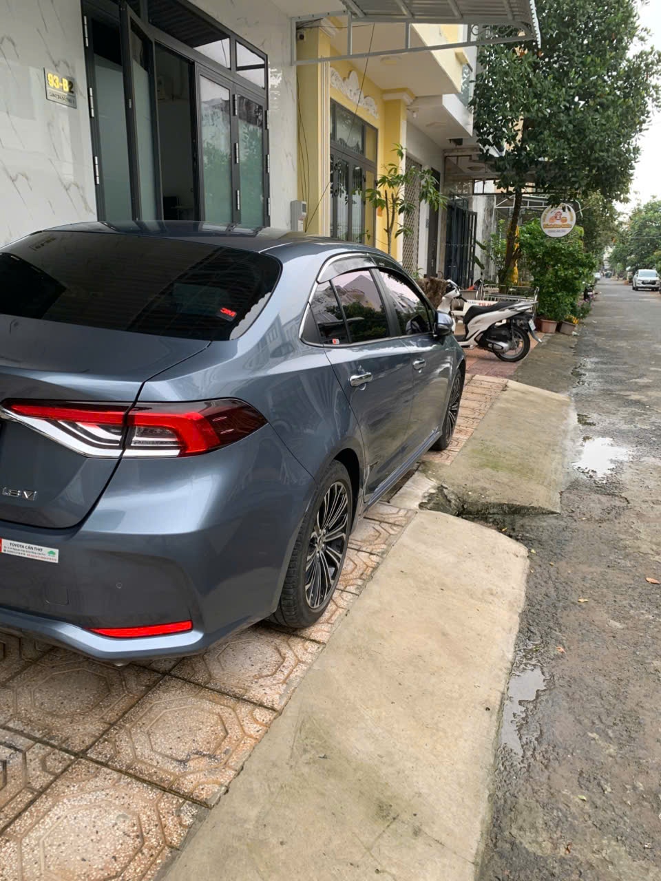 Toyota Corolla altis 1.8V 2022 - Ngoại thất 5