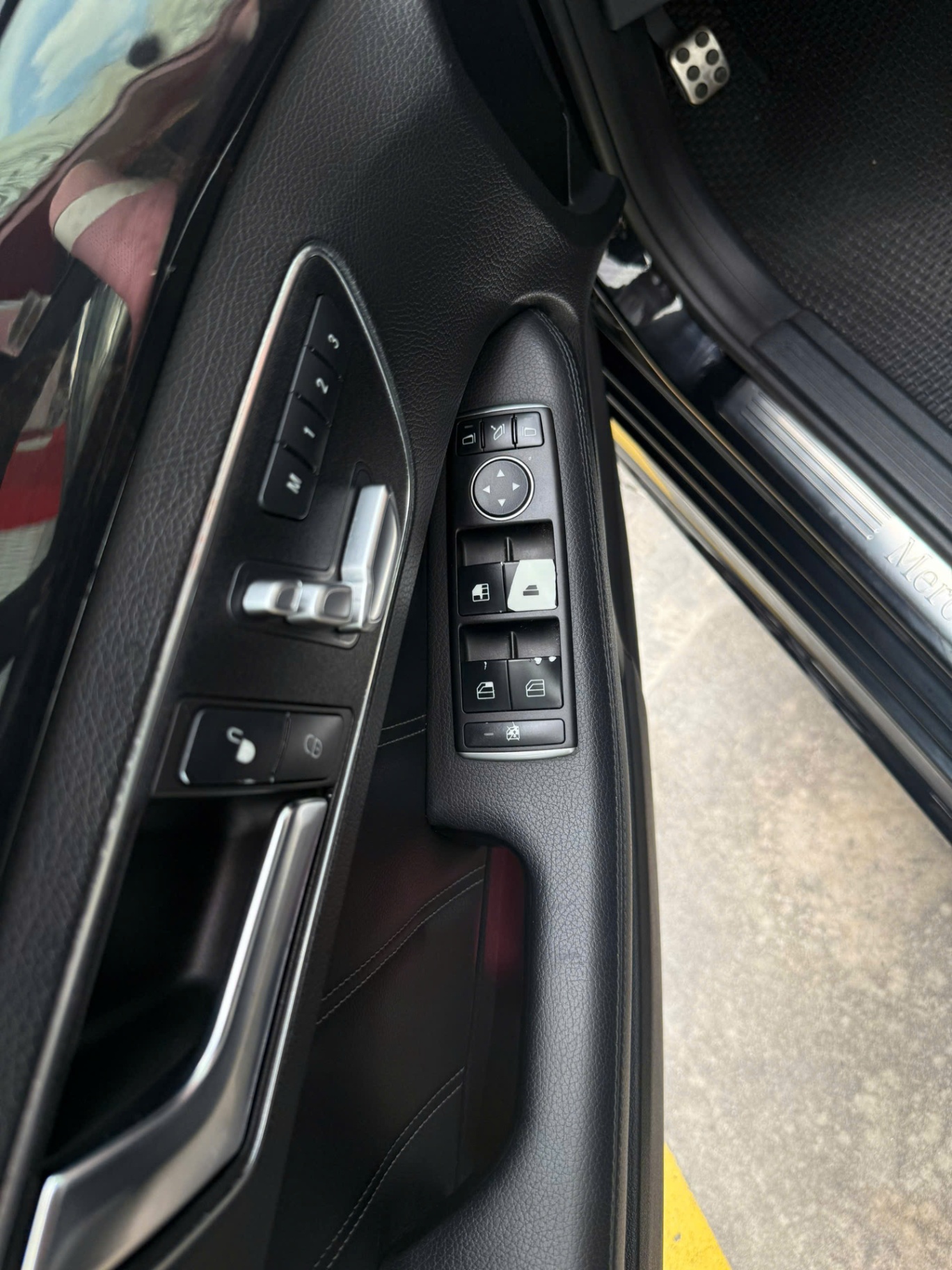 Mercedes E class E250 AMG 2015 - Nội thất 4
