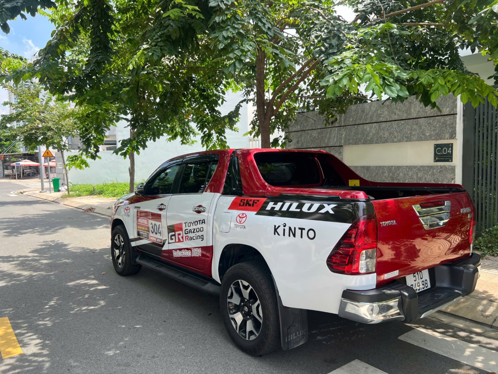 Toyota Hilux 2.8G 4x4 AT 2018 - Ngoại thất 3