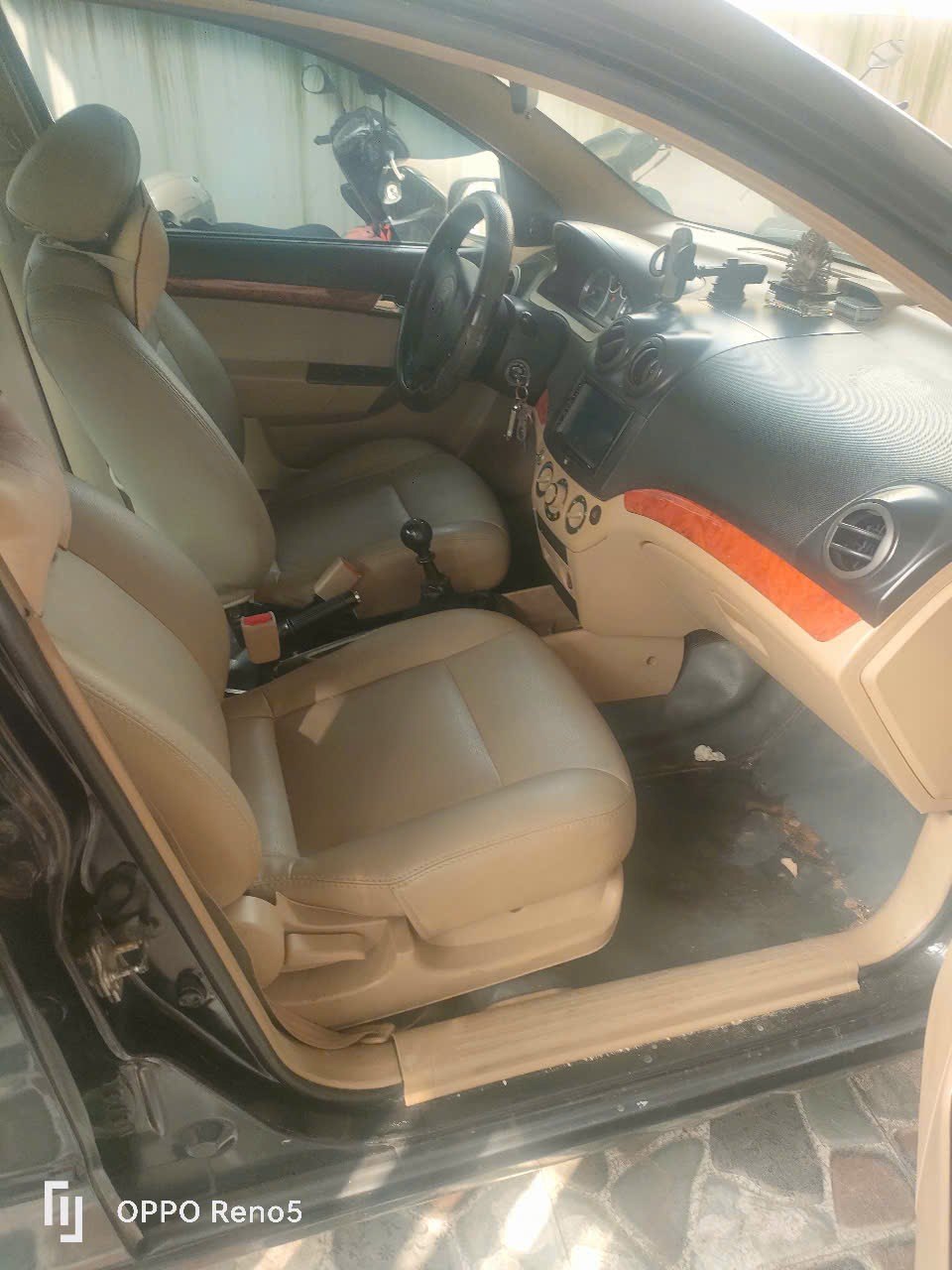Daewoo Gentra S 1.5 MT 2010 - Nội thất 1