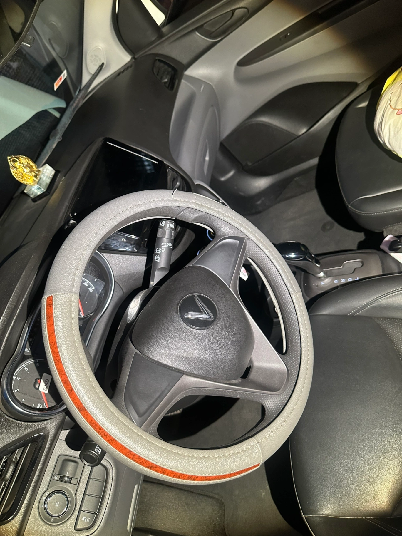 Vinfast Fadil 1.4 AT 2020 - Nội thất 2