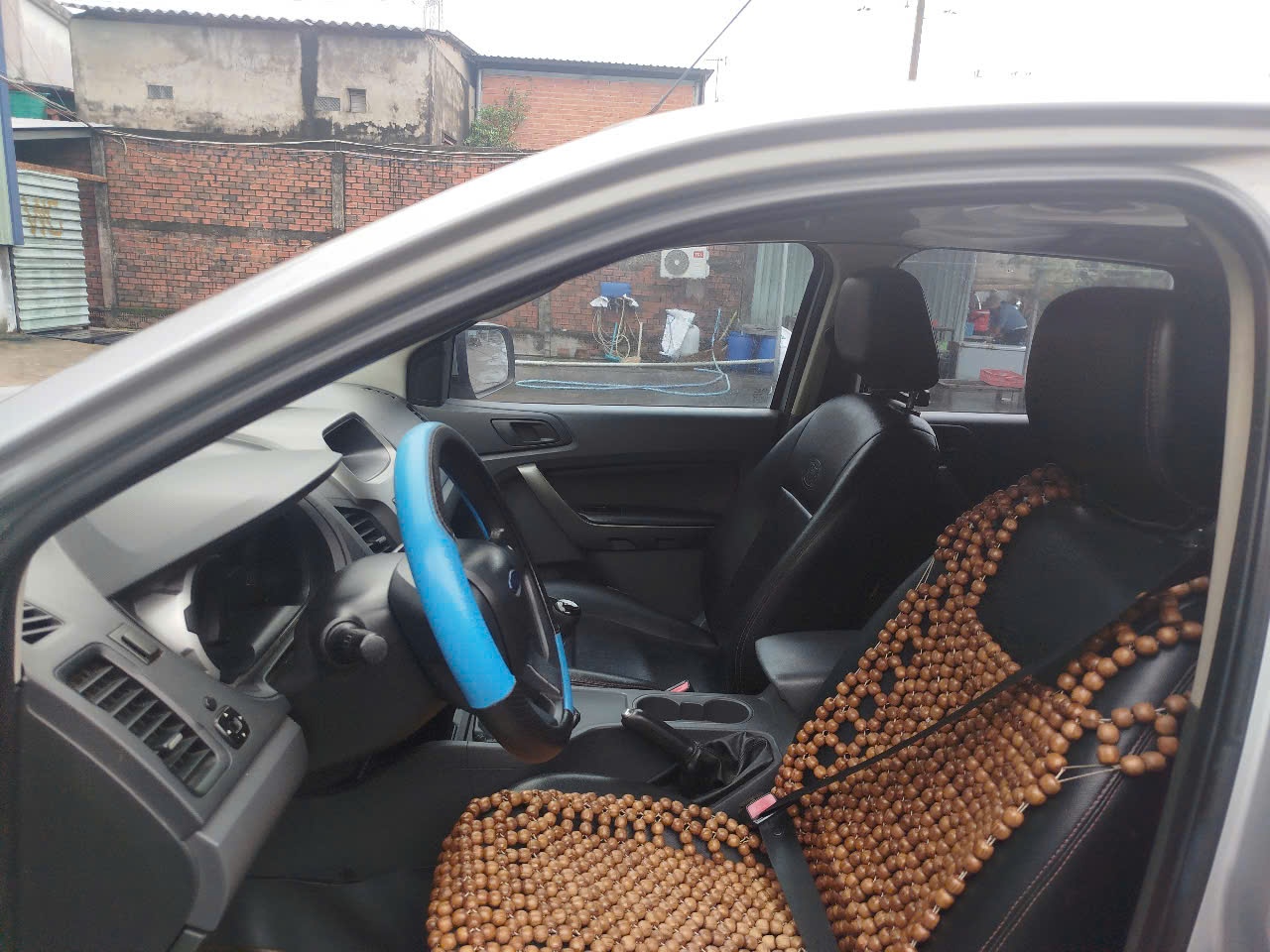 Ford Ranger XLS 2.2L 4x2 AT 2014 - Nội thất 2
