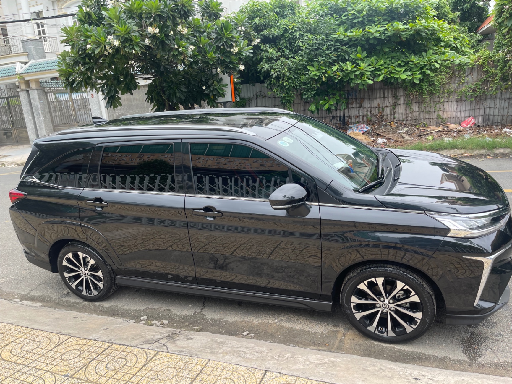 Toyota Veloz Cross Top 1.5 CVT 2023 - Ngoại thất 2