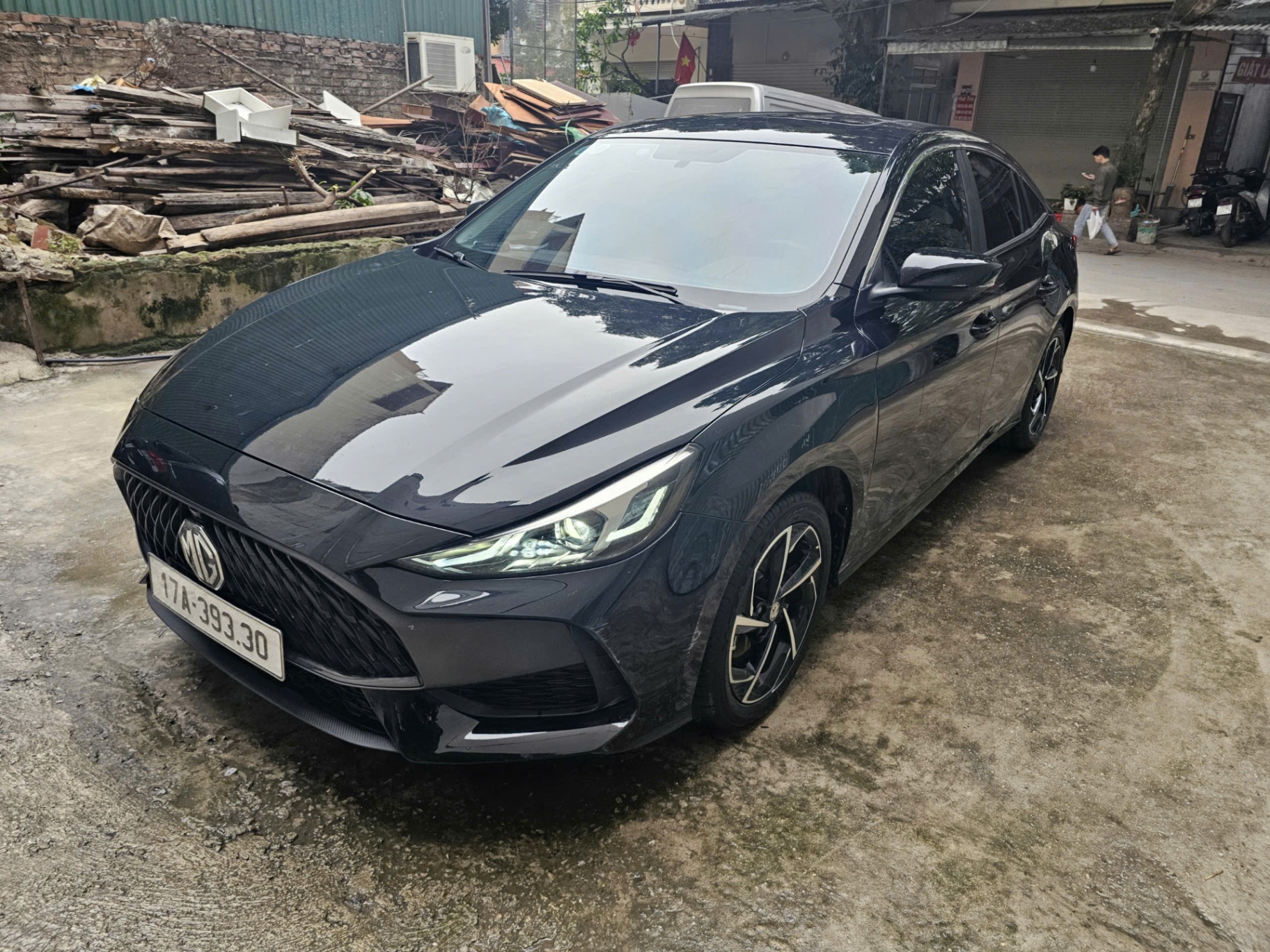 MG 5 Luxury 1.5 AT 2023 - Ngoại thất 3