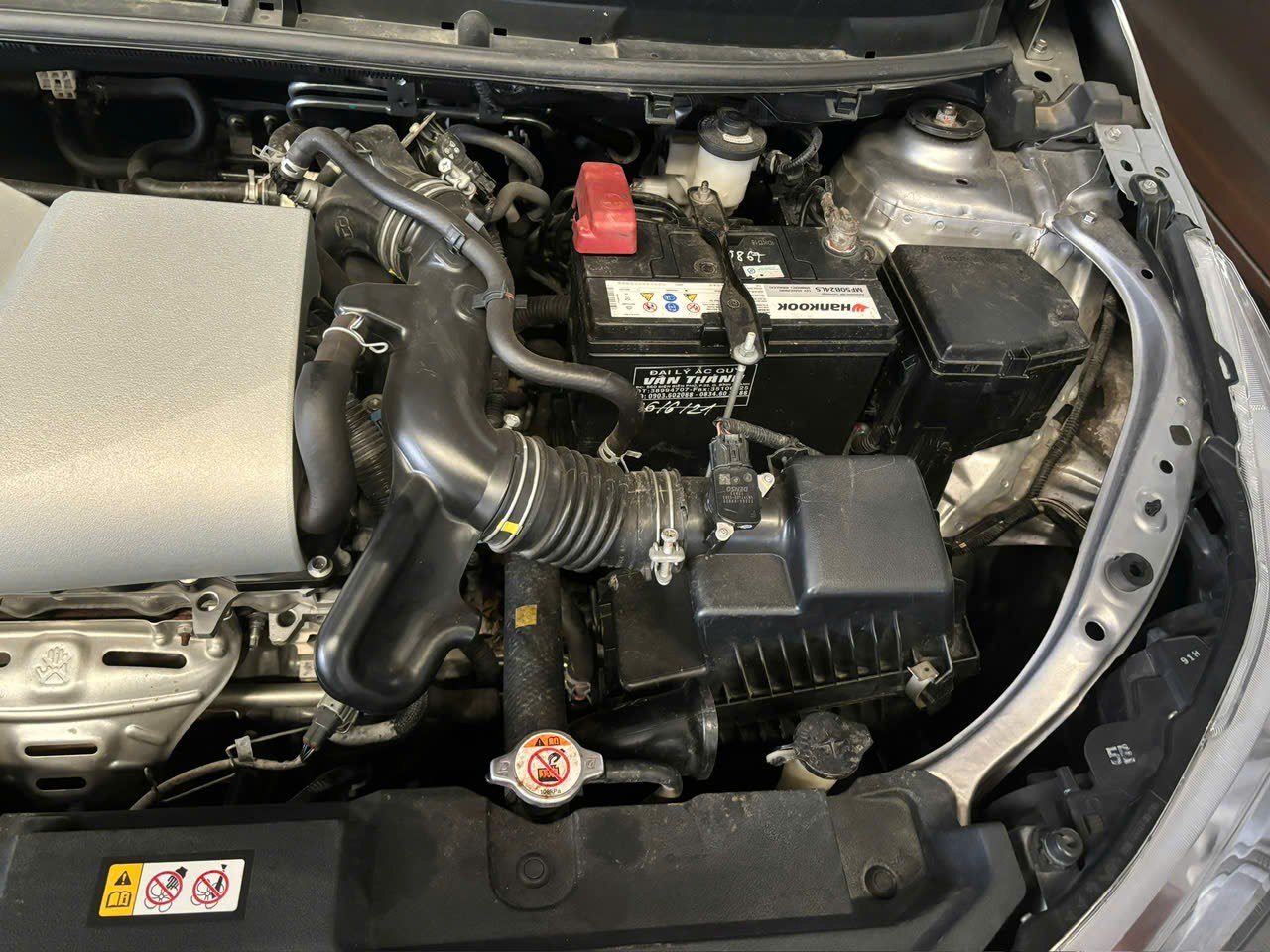 Toyota Vios 1.5E CVT 2019 - Khoang động cơ 2