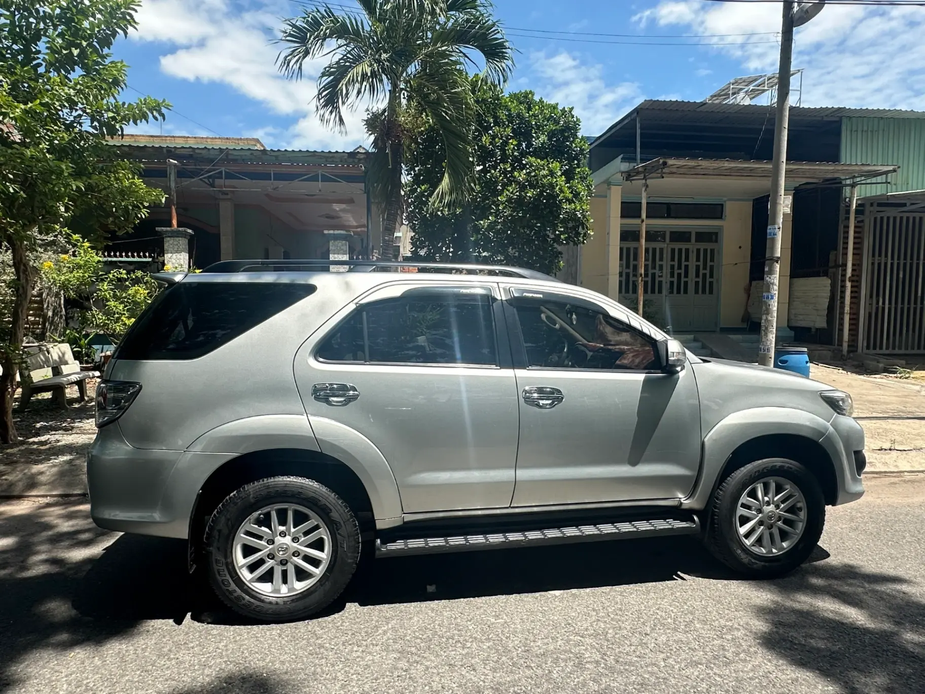 Toyota Fortuner 2.7V 4x2 AT 2013 - Ngoại thất 5