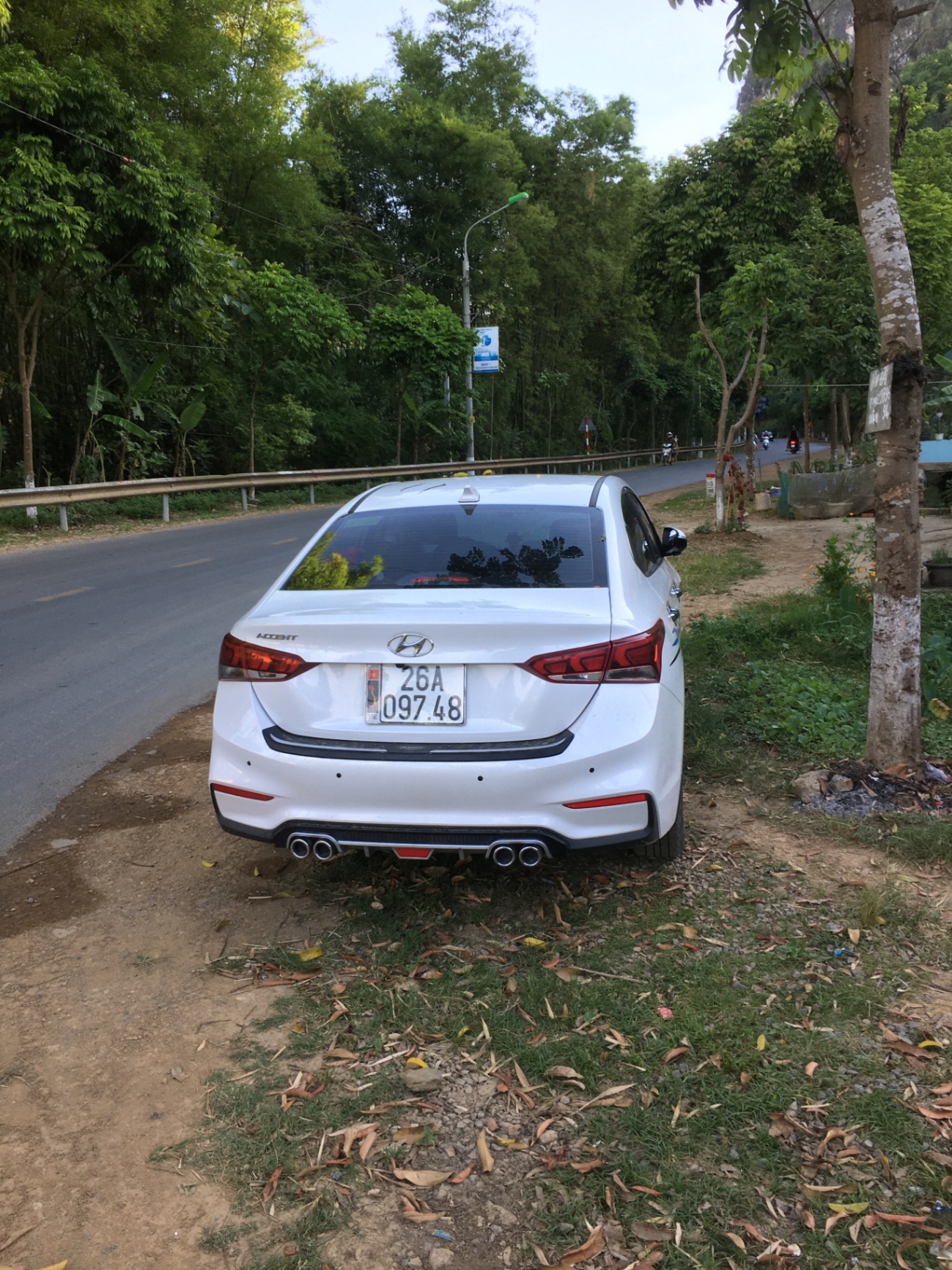 Hyundai Accent 1.4 AT Đặc Biệt 2020 - Ngoại thất 2