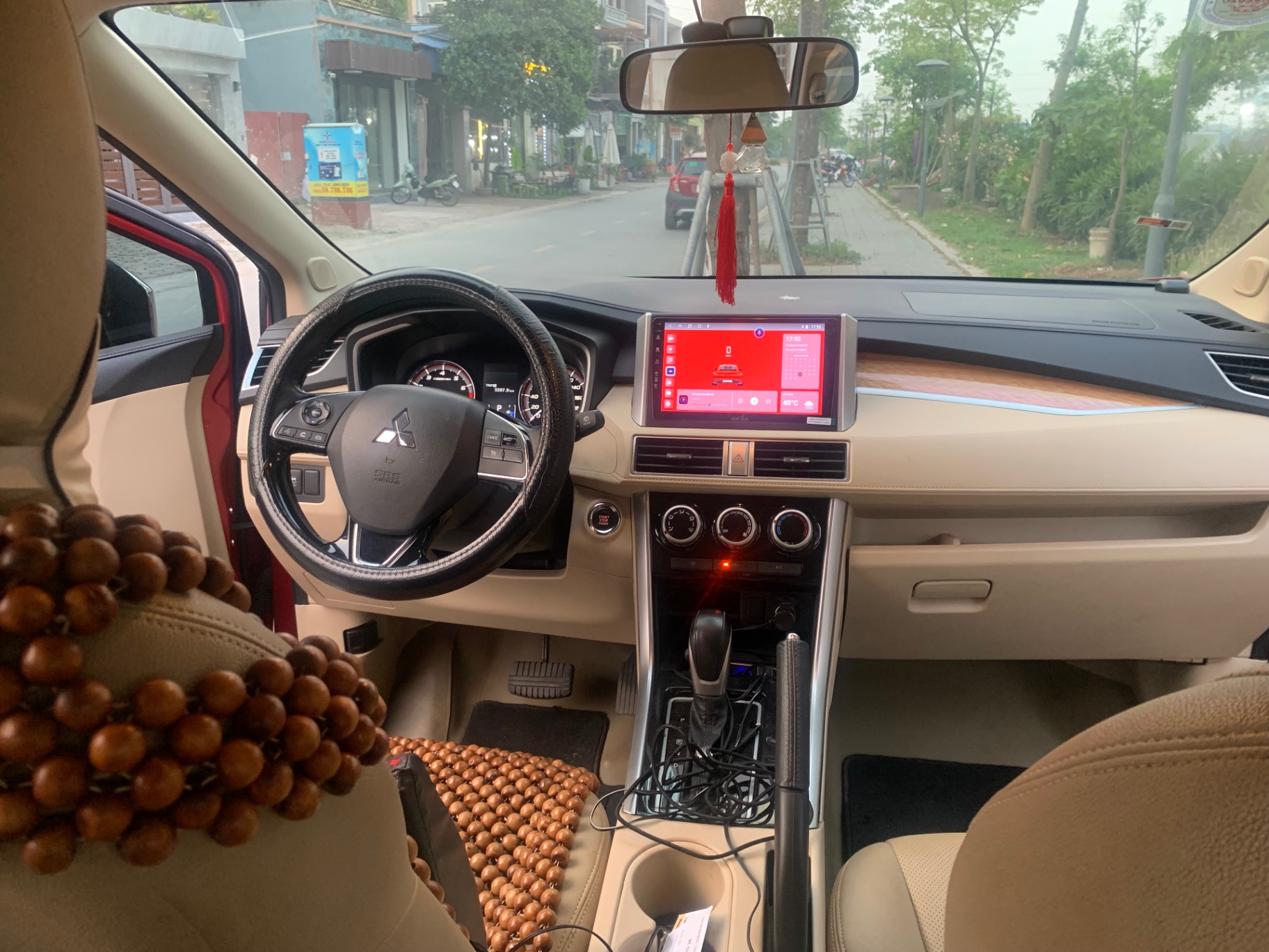 Mitsubishi Xpander 1.5 AT 2019 - Nội thất 1