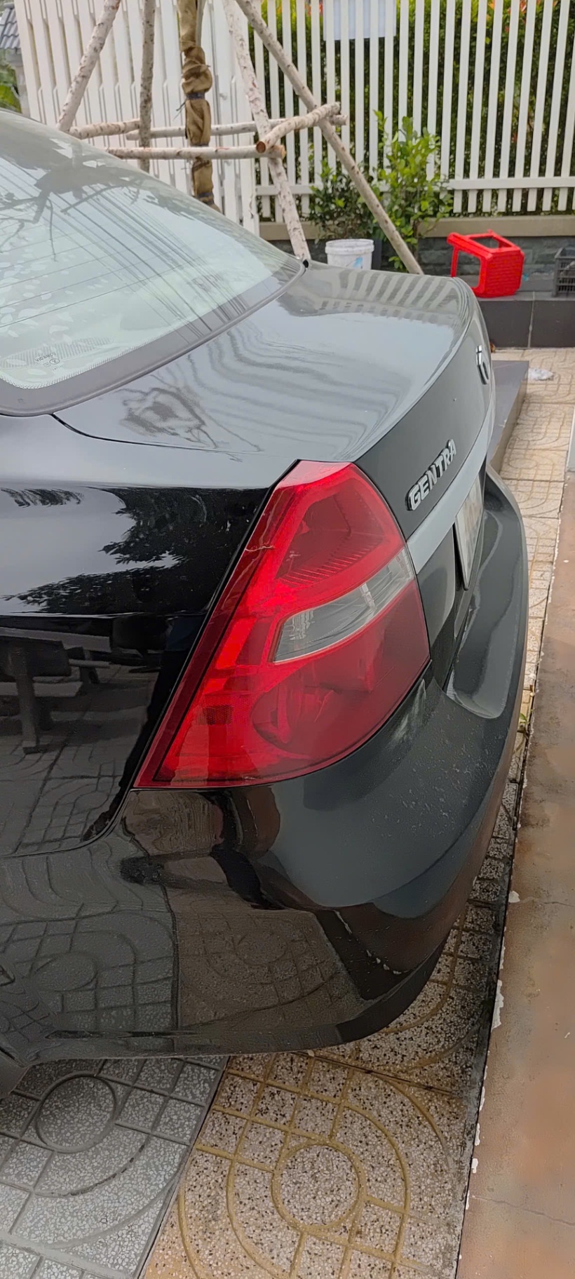 Daewoo Gentra SX 1.5 MT 2011 - Ngoại thất 4