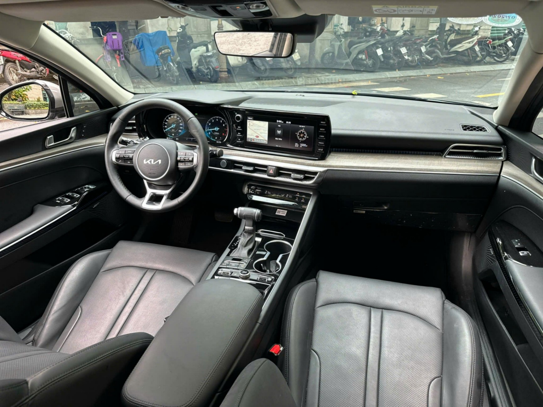 Kia K5 Premium 2.0 AT 2022 - Nội thất 5