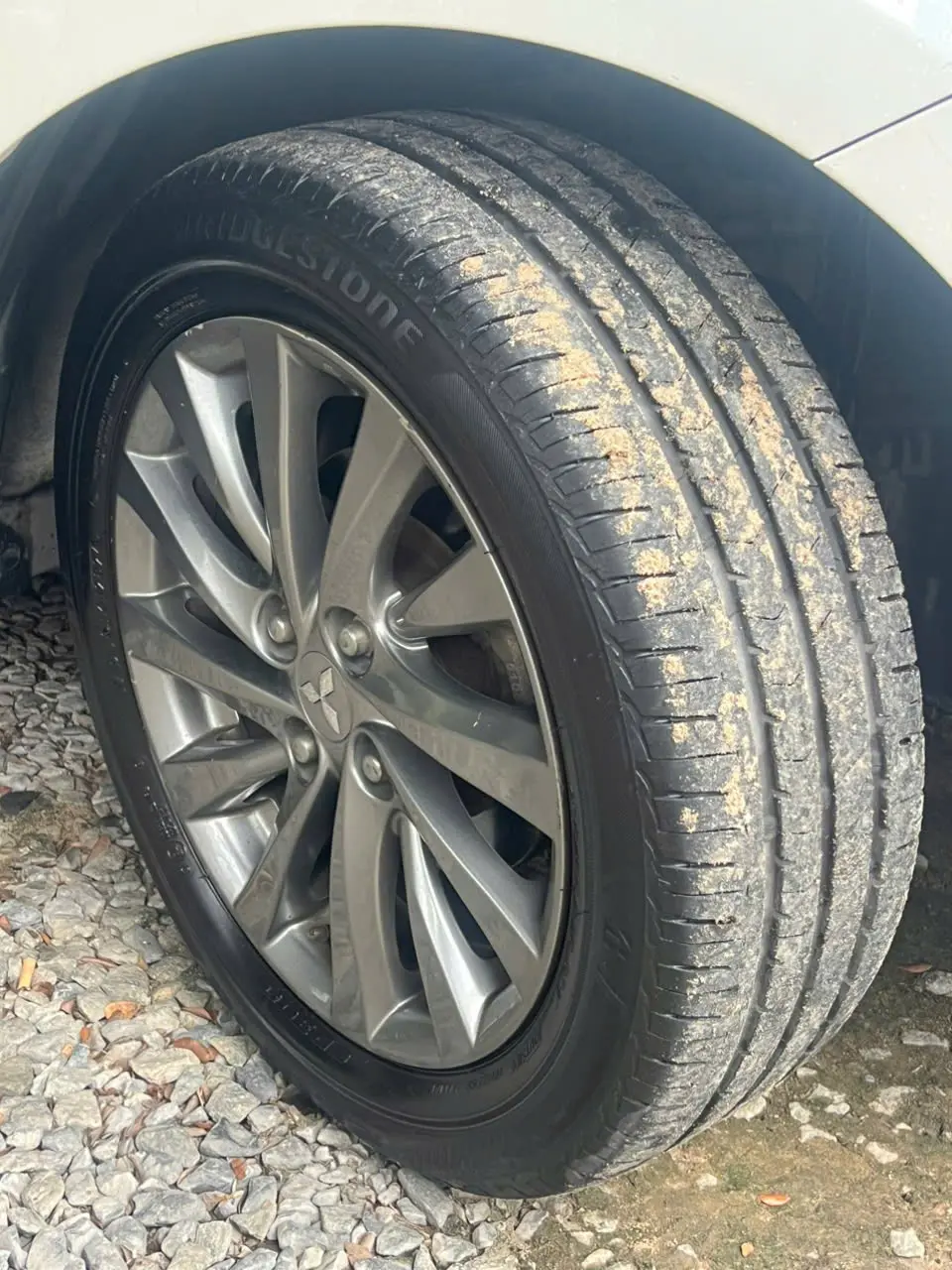 Mitsubishi Attrage 1.2 CVT 2016 - Ngoại thất 5