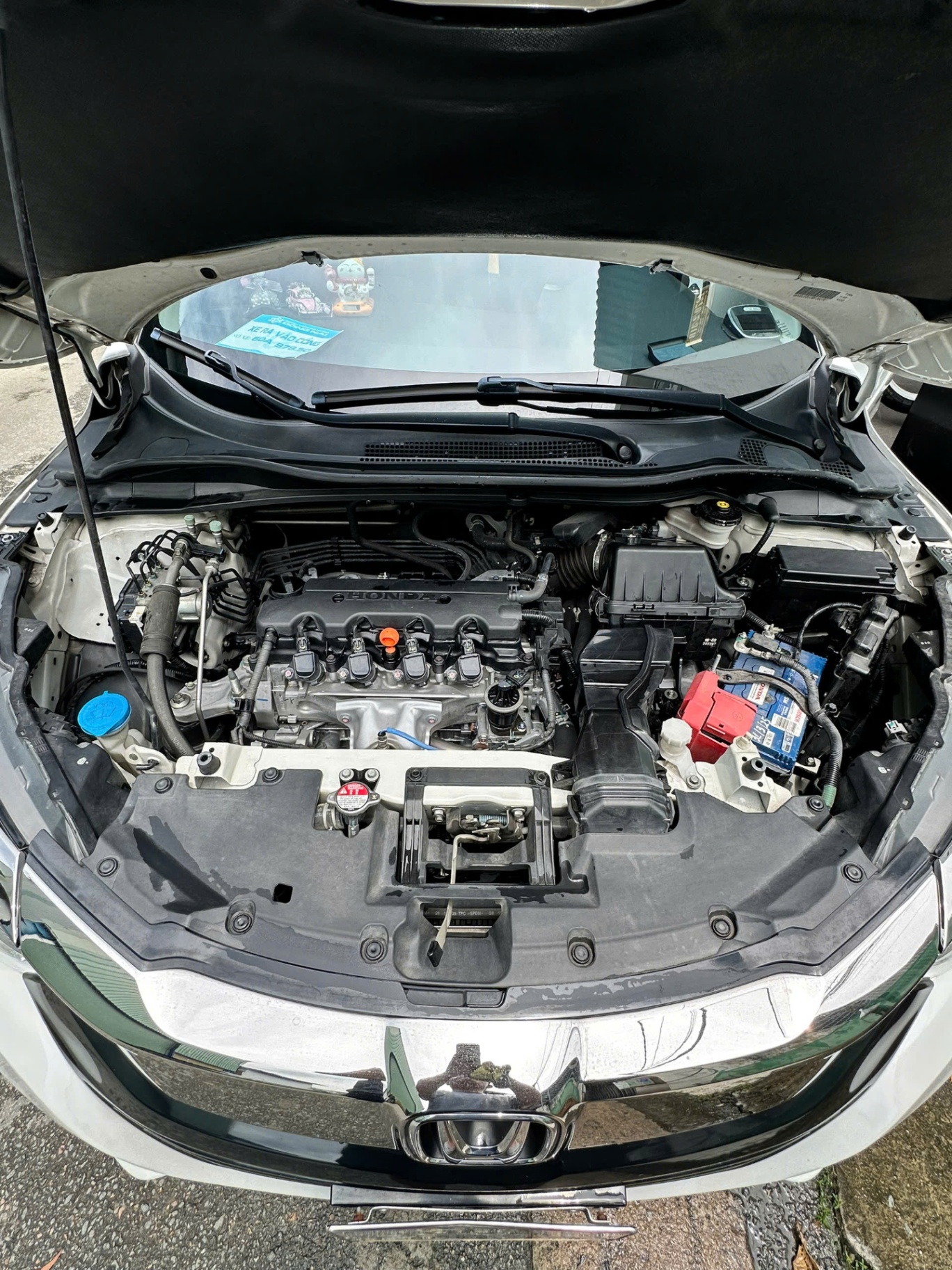 Honda HRV L 2021 - Khoang động cơ 1