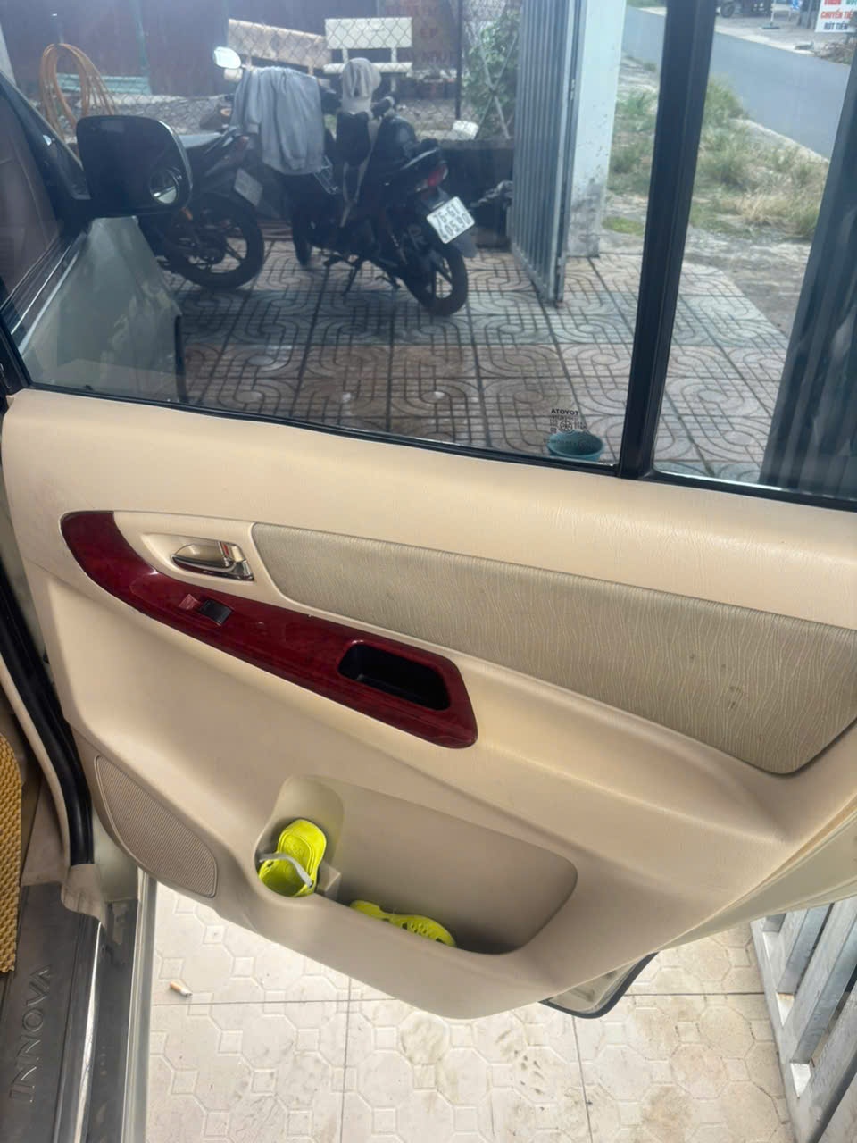Toyota Innova G 2006 - Nội thất 9