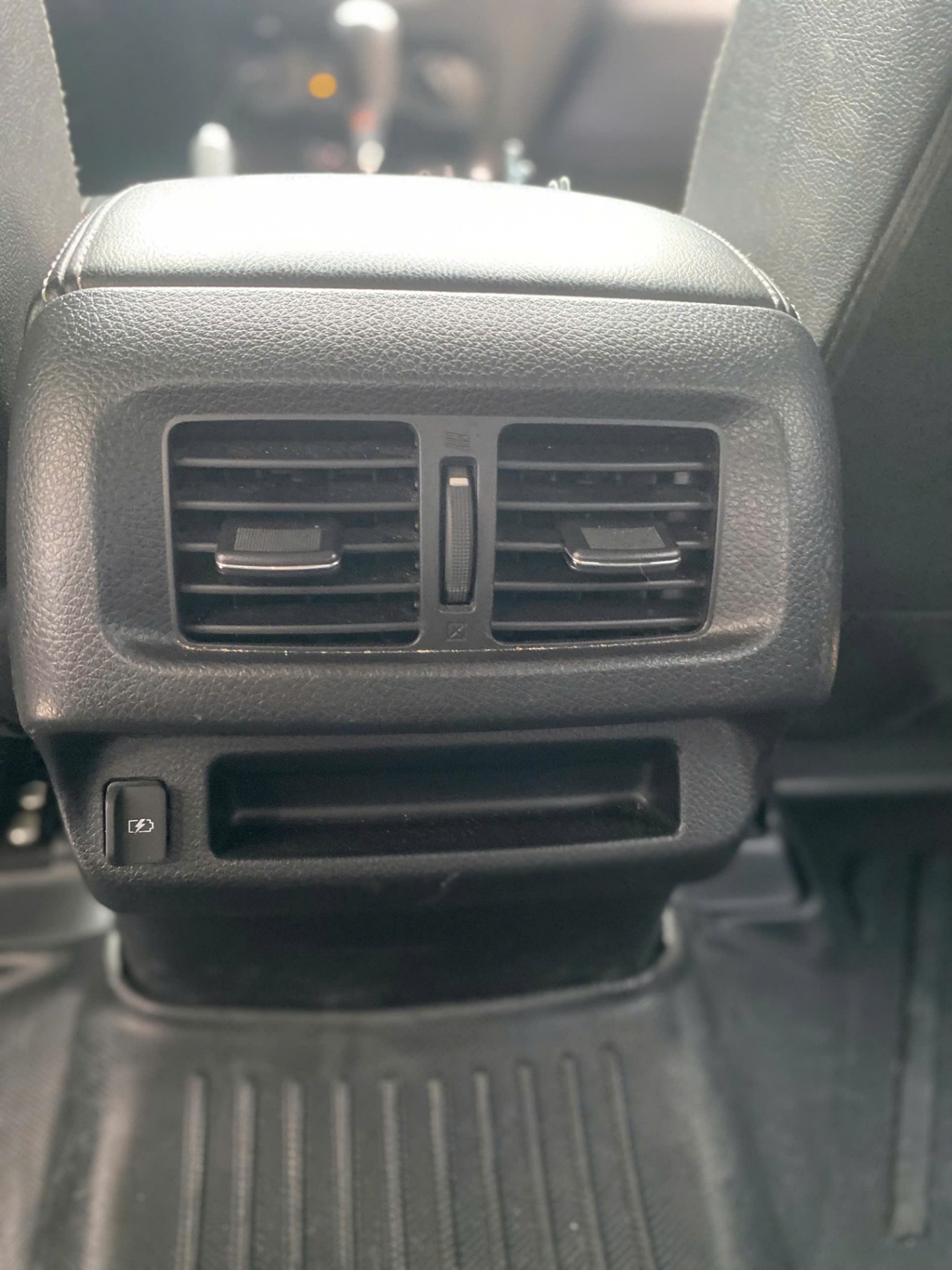 Nissan Navara Pro-4X 2.3 AT 4WD 2022 - Nội thất 2