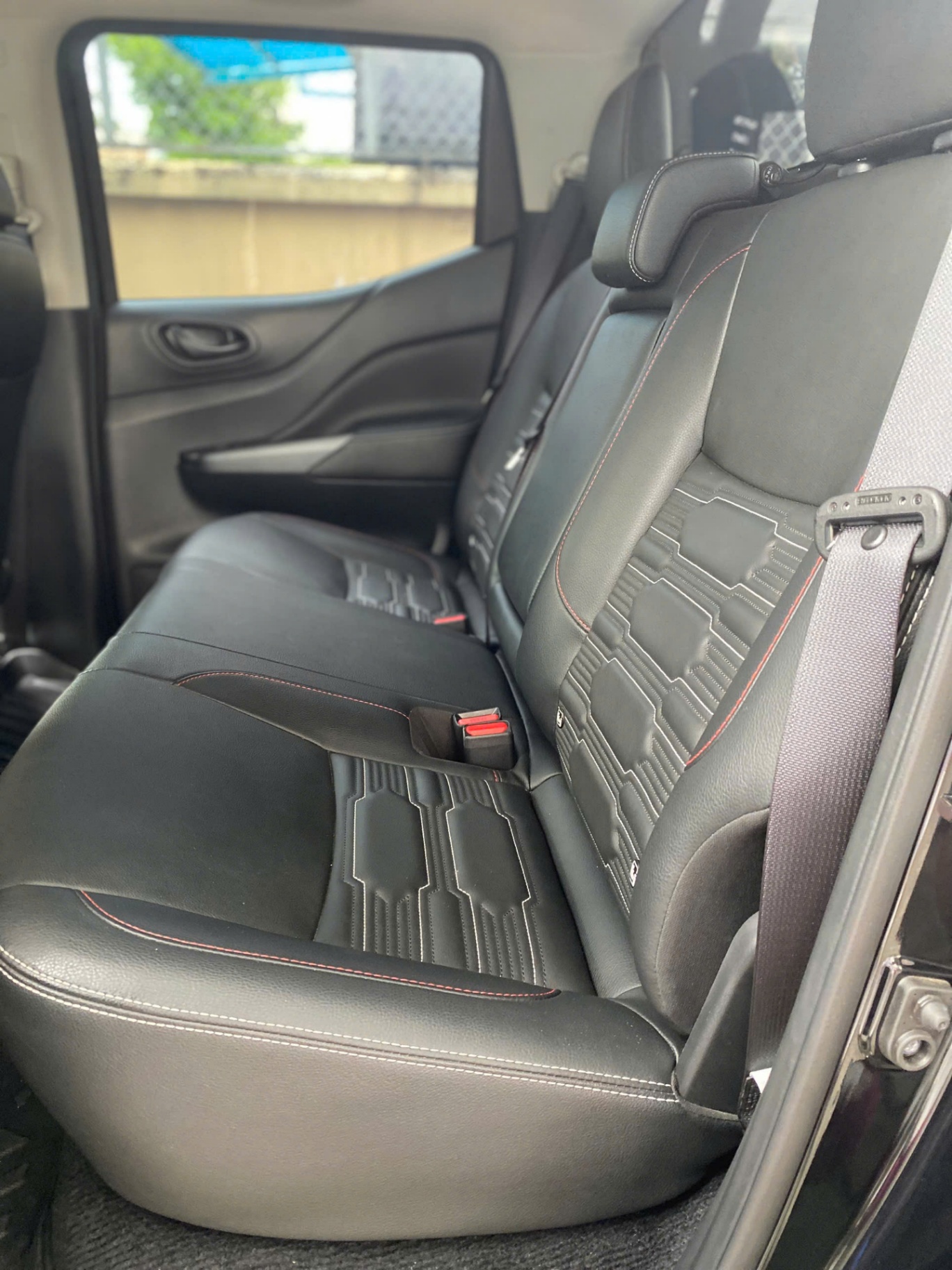 Nissan Navara Pro-4X 2.3 AT 4WD 2022 - Nội thất 5