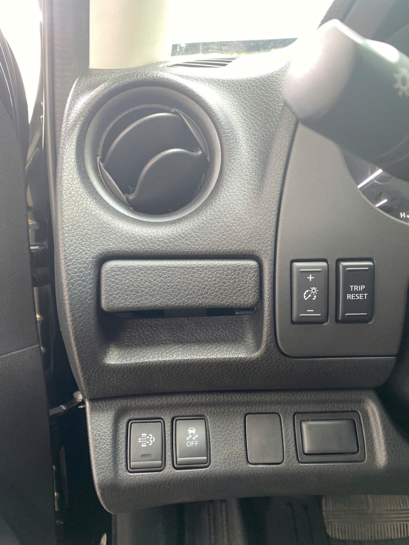 Nissan Navara Pro-4X 2.3 AT 4WD 2022 - Nội thất 12