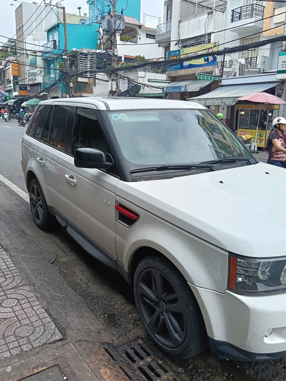Landrover Range rover sport 2012 - Ngoại thất 2