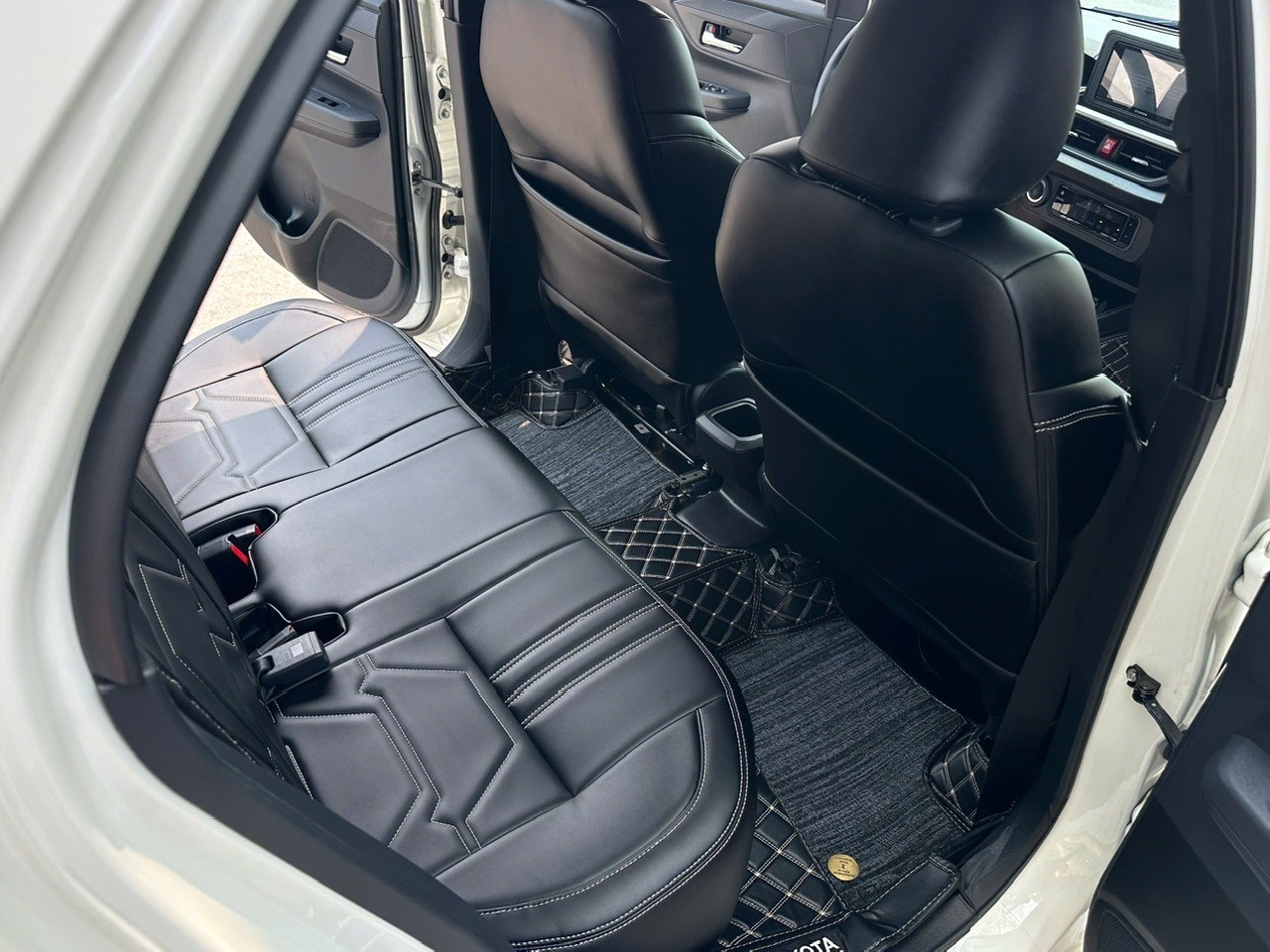 Toyota Wigo G 1.2 AT 2023 - Nội thất 1