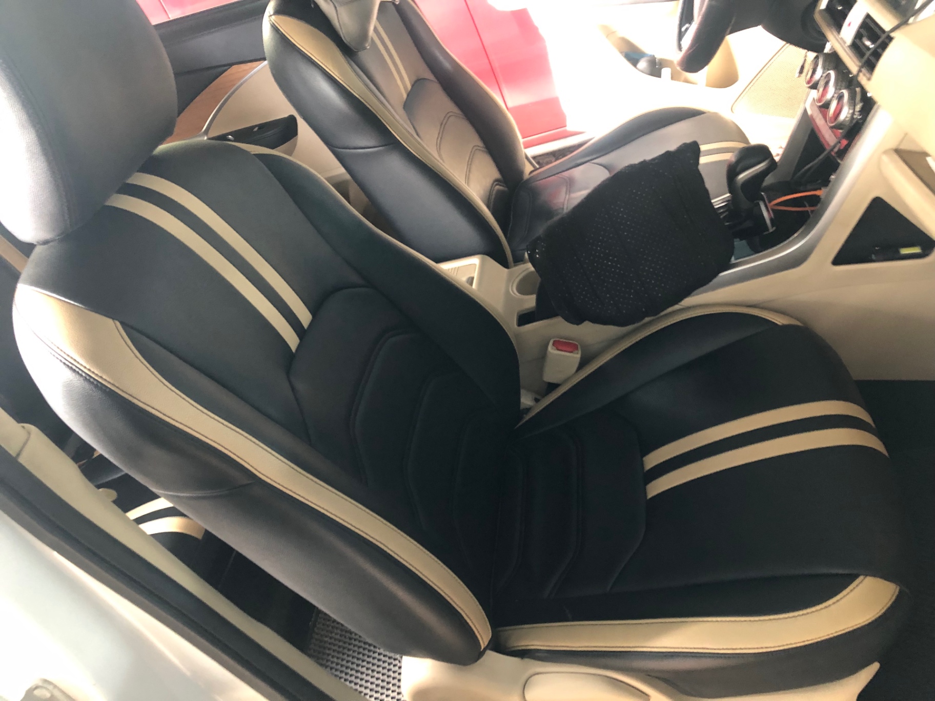 Mitsubishi Xpander 1.5 AT 2019 - Nội thất 1