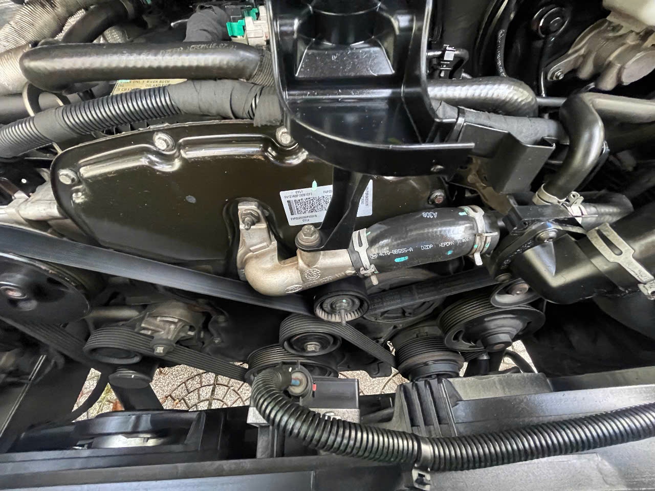 Ford Transit Standard MID 2016 - Gầm & khung xe 2
