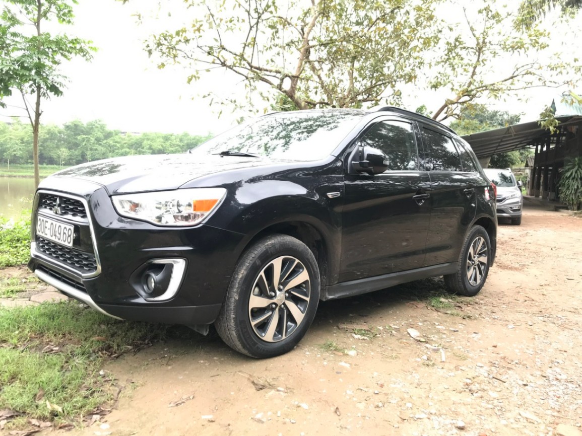Mitsubishi Outlander sport 2.0 CVT Premium 2016 - Ngoại thất 1