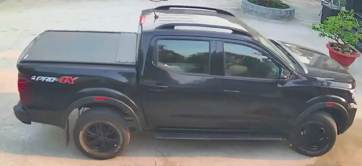Nissan Navara Pro-4X 2.3 AT 4WD 2023 - Ngoại thất 2