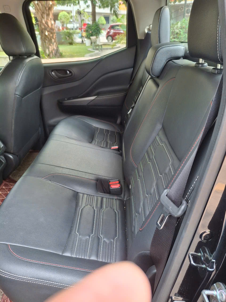 Nissan Navara Pro-4X 2.3 AT 4WD 2023 - Nội thất 2