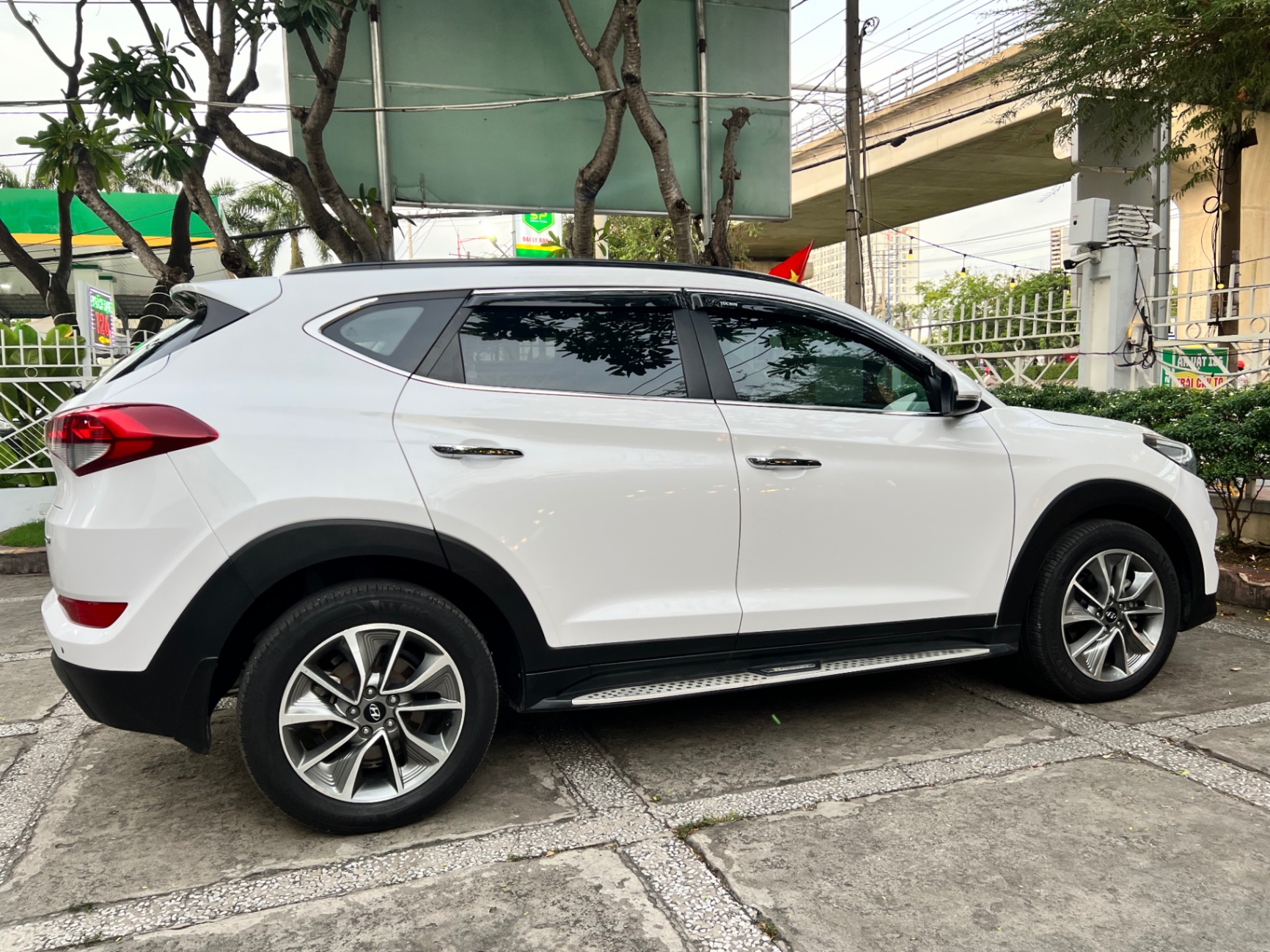 Hyundai Tucson 2.0 AT CRDi 2018 - Ngoại thất 2