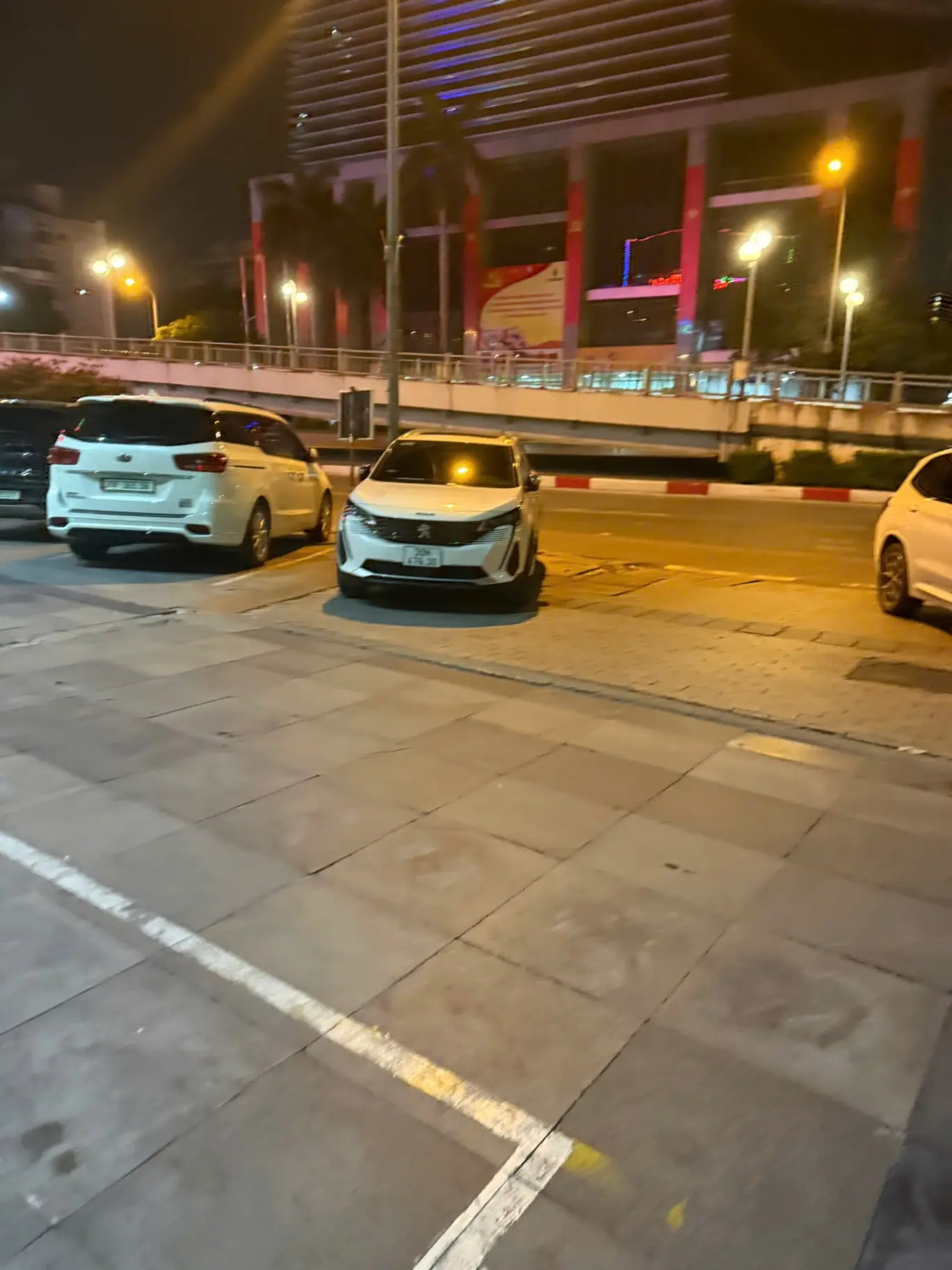 Peugeot 5008 GT 1.6 AT 2022 - Ngoại thất 4