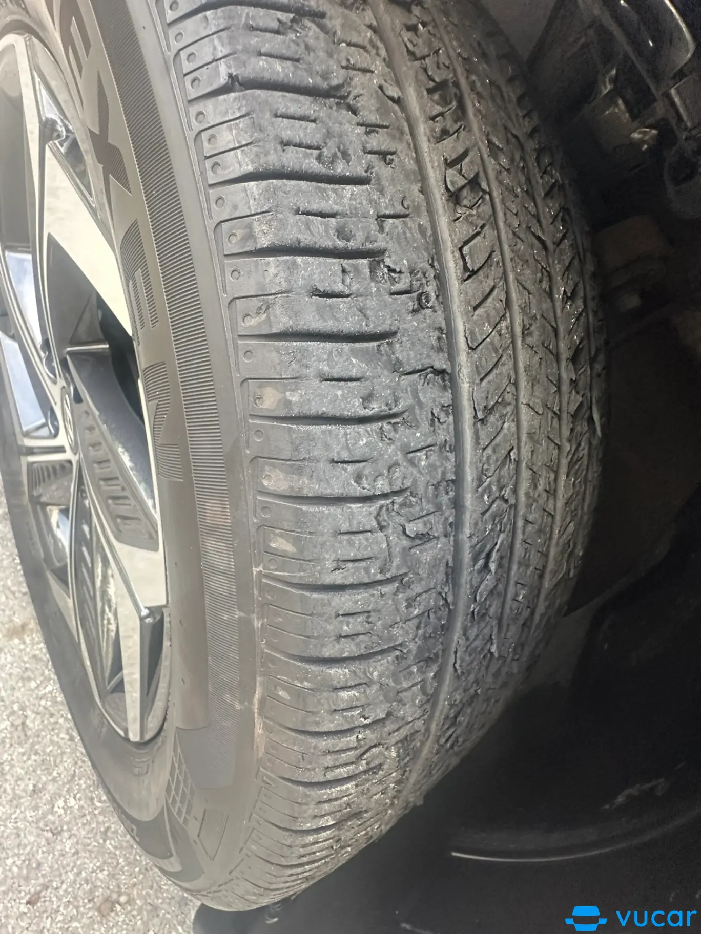 Hyundai Tucson 1.6 AT Turbo - Ngoại thất 9