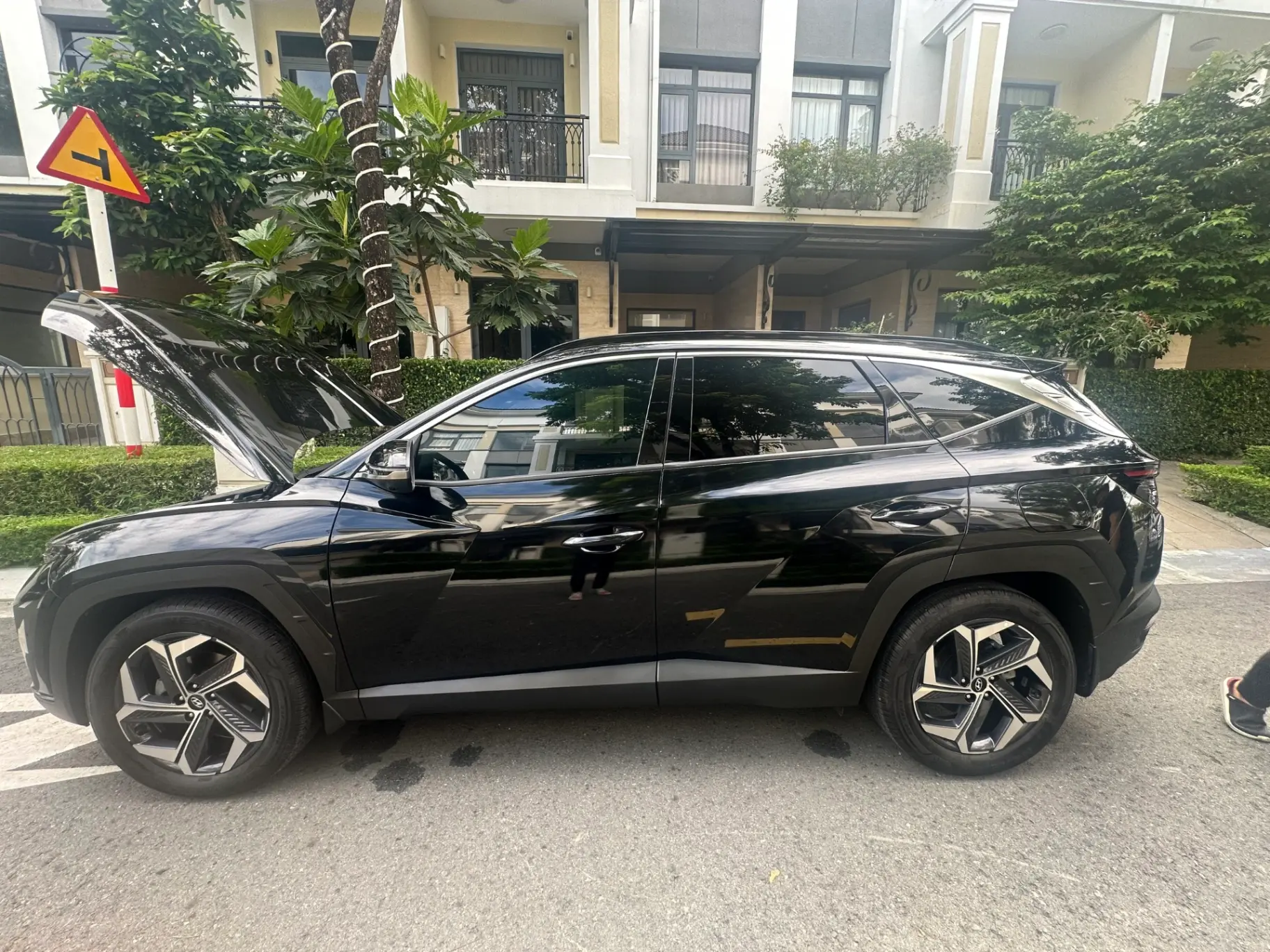 Hyundai Tucson 1.6 AT Turbo - Ngoại thất 11