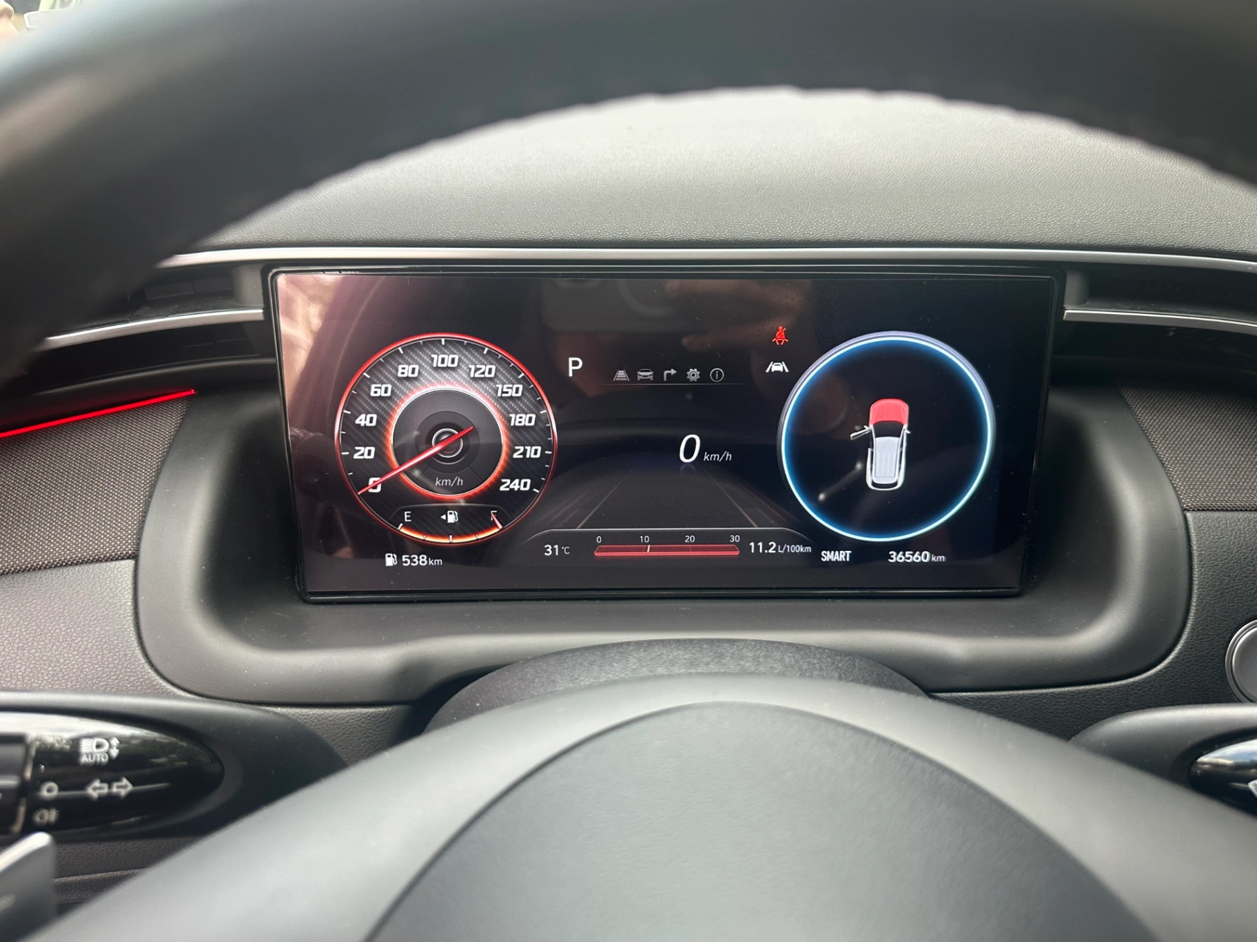 Hyundai Tucson 1.6 AT Turbo - Nội thất 7