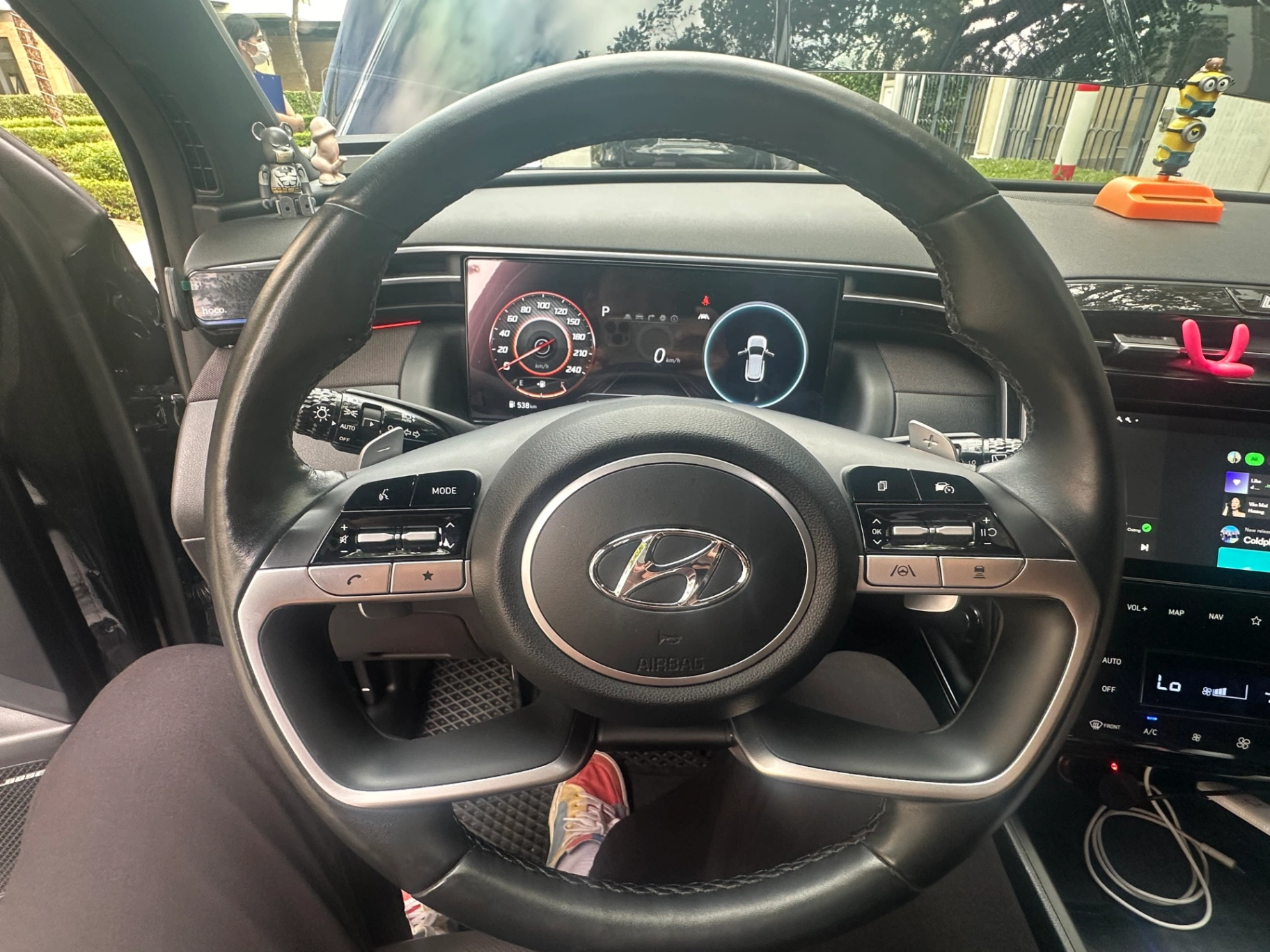 Hyundai Tucson 1.6 AT Turbo - Nội thất 1