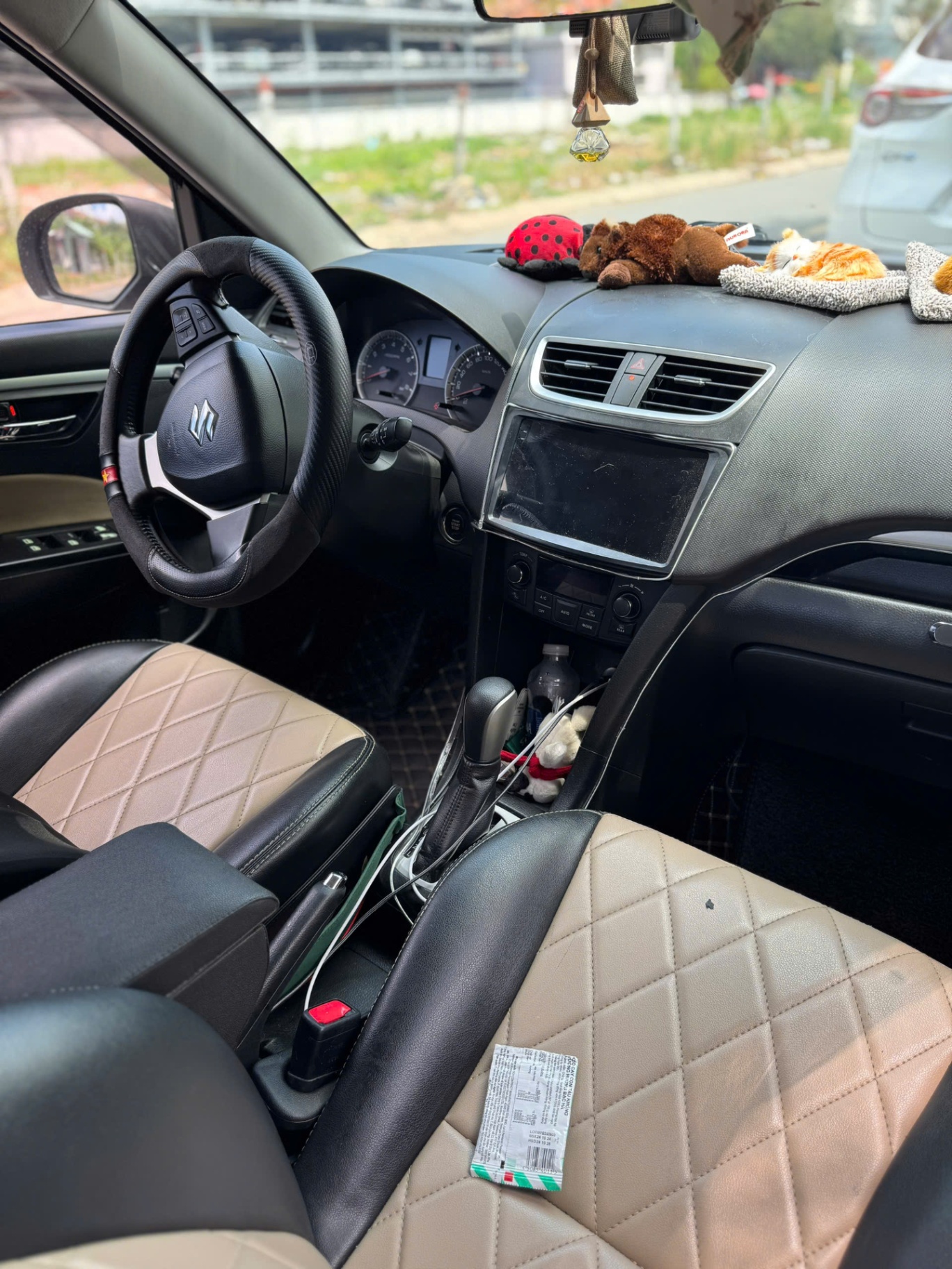 Suzuki Swift Special 2015 - Nội thất 1