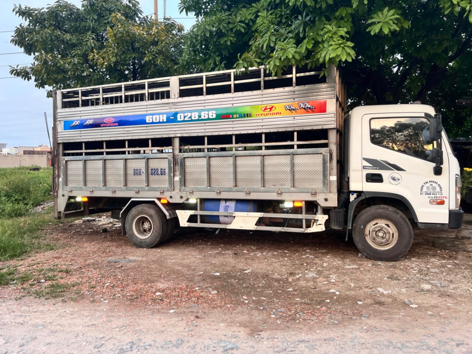 Hyundai Mighty EX8 GTL 2021 - Ngoại thất 1